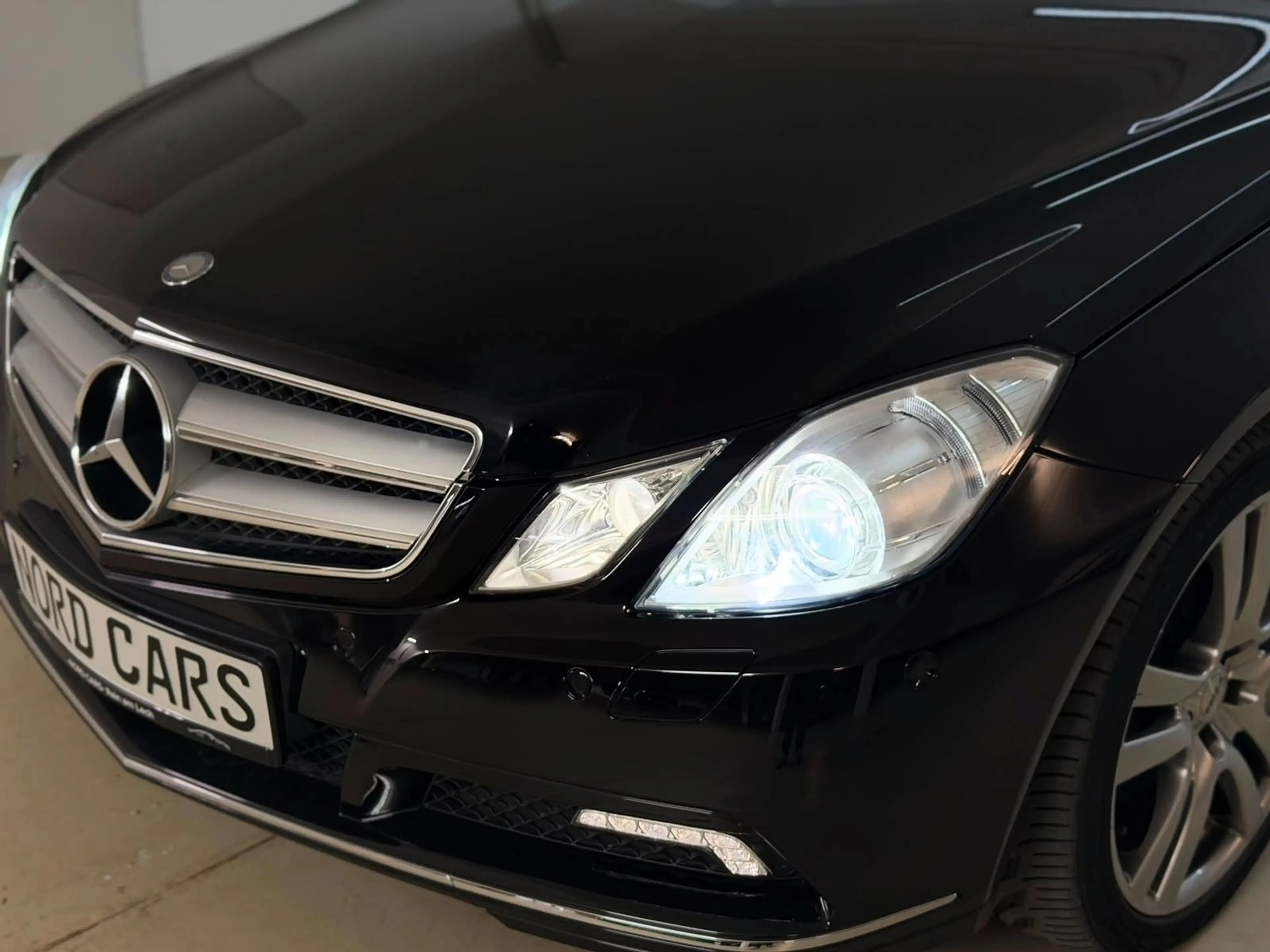 Mercedes-Benz E 350 Coupe V6 292PS *1.HND *NAVI *TEMPO *SHZ — photo 2