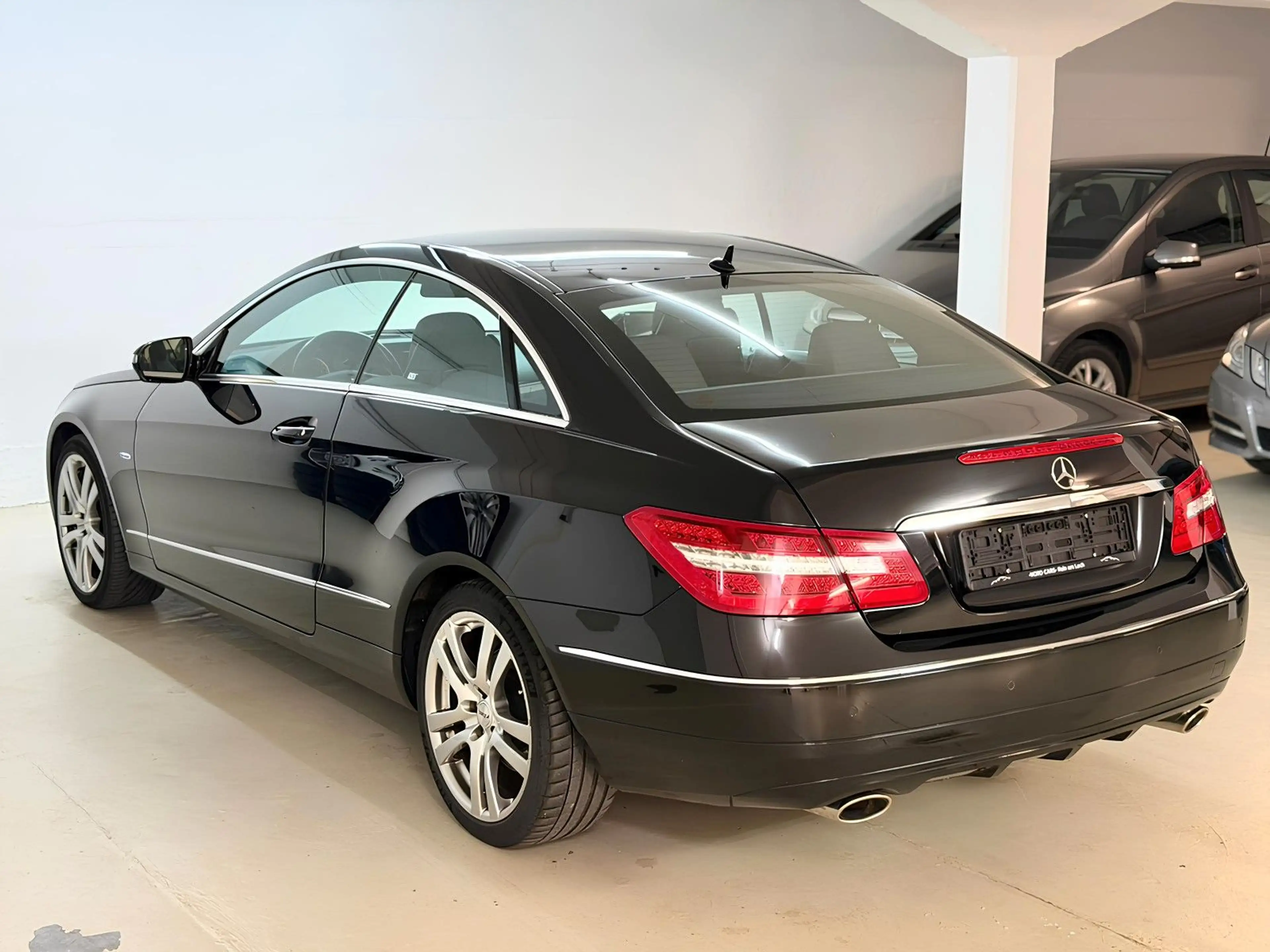 Mercedes-Benz E 350 Coupe V6 292PS *1.HND *NAVI *TEMPO *SHZ — photo 7