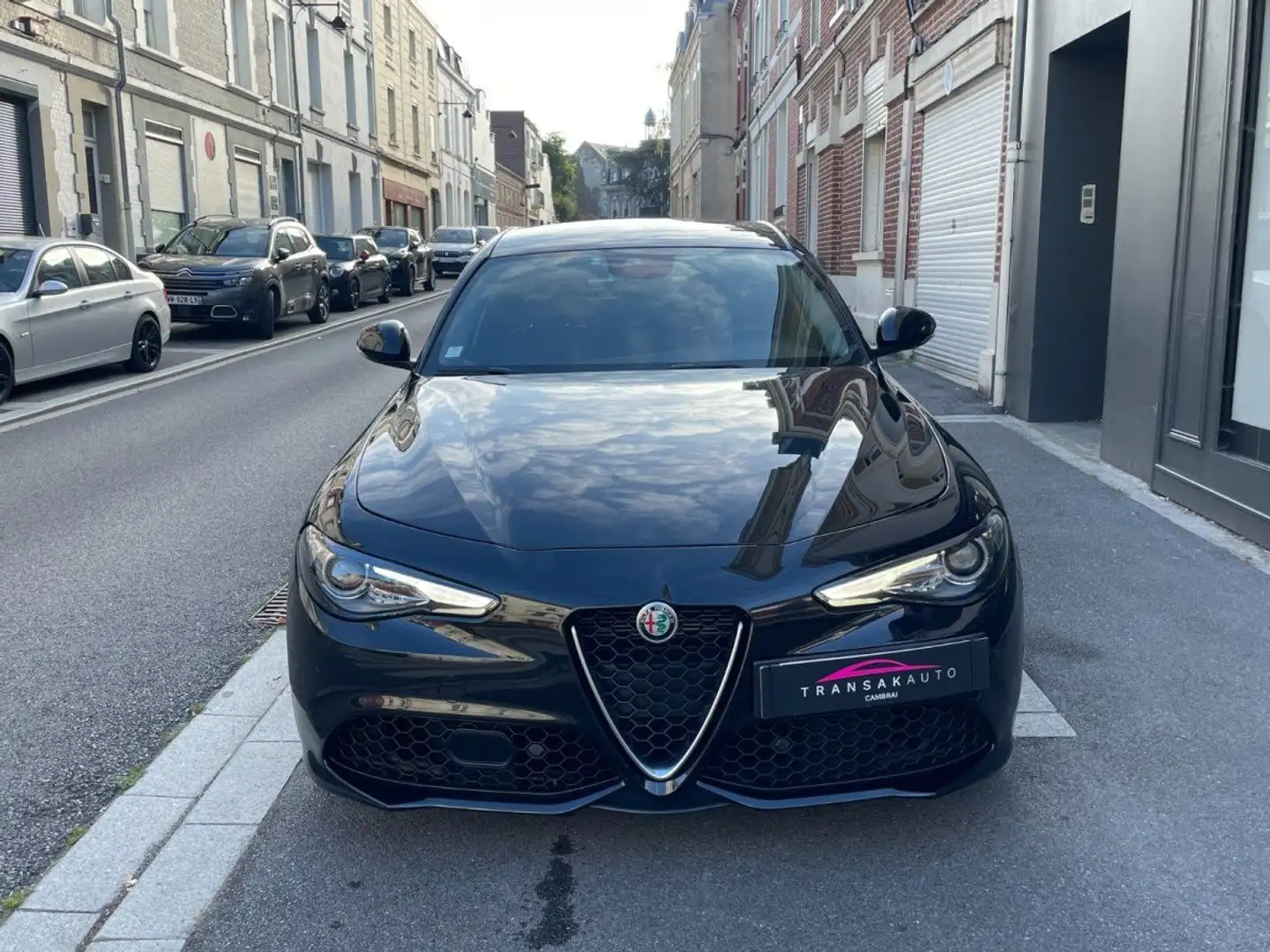Alfa Romeo Giulia 2.2 210CH Q4 VELOCE / SIEGES / VOLANTS CHAUFFANTS / CARPLAY Noir - 2