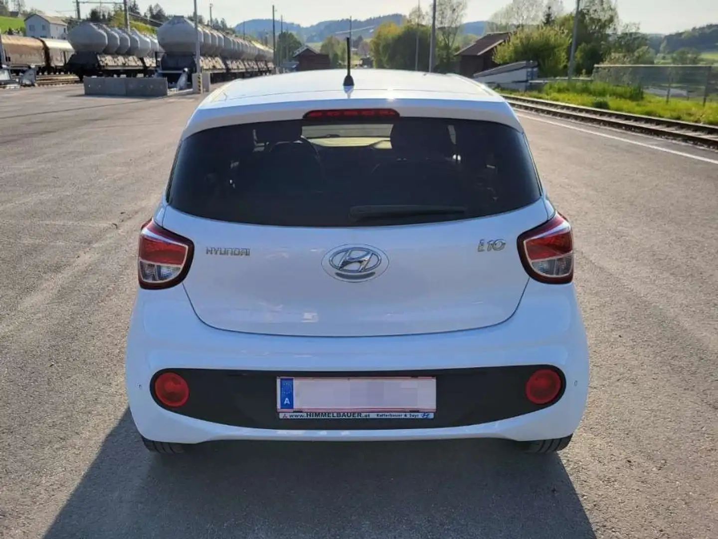 Hyundai i10 Weiß - 2