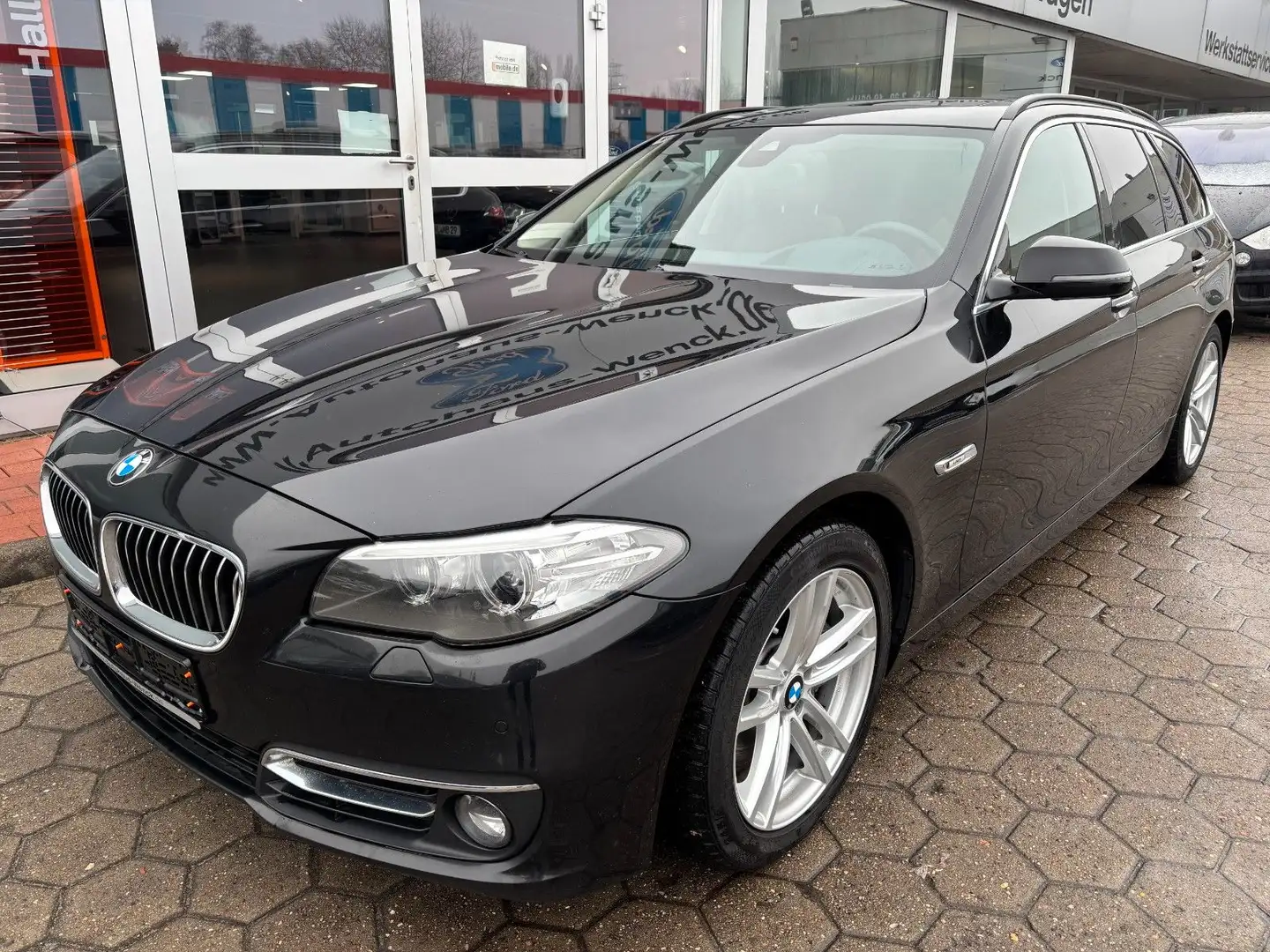 BMW 525 d Luxury Line*HuD*PANO*LEDER*AHK*HU08-2026* Schwarz - 2