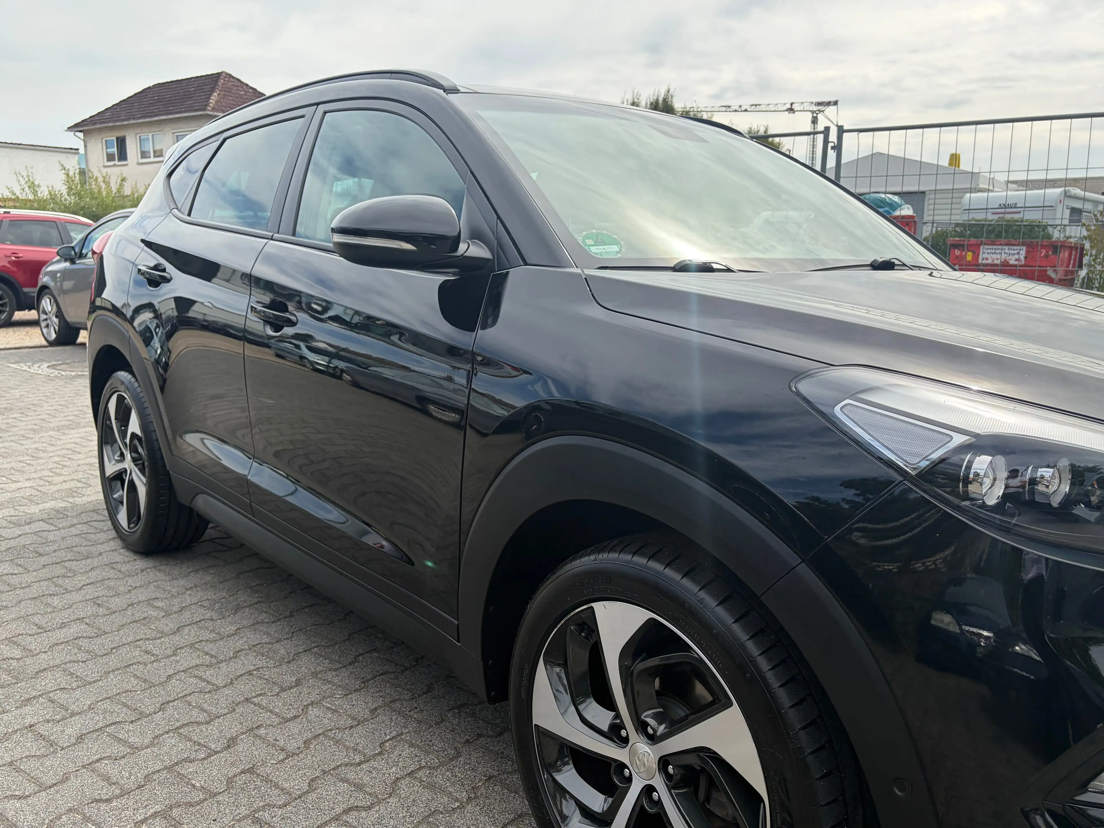 Hyundai TUCSON 4WD*Automatik*Kamera*SHZ*Temp.*2.Hand*Schiebe-Dach*Navi*PDC*BT — photo 14
