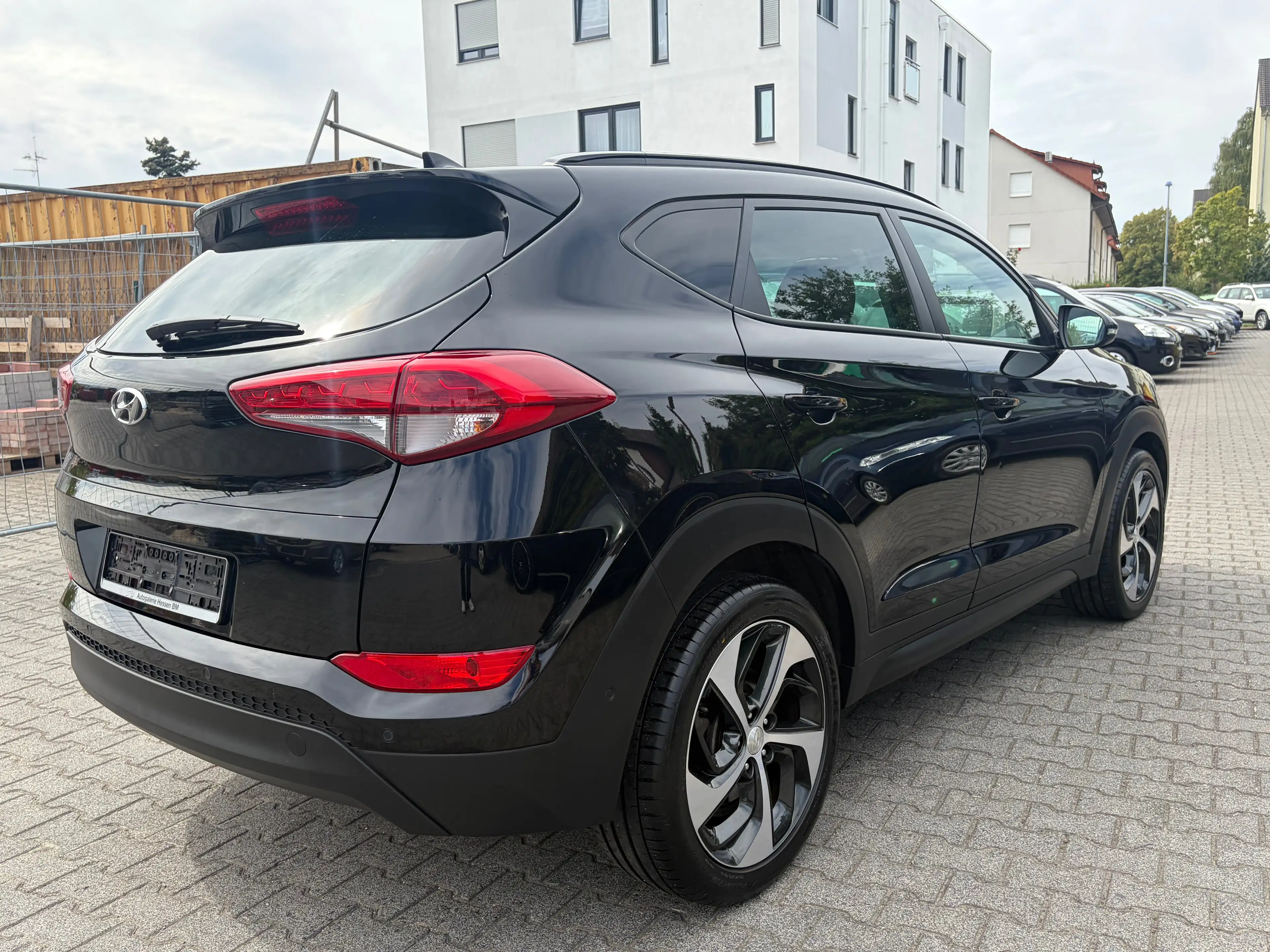 Hyundai TUCSON 4WD*Automatik*Kamera*SHZ*Temp.*2.Hand*Schiebe-Dach*Navi*PDC*BT — photo 10