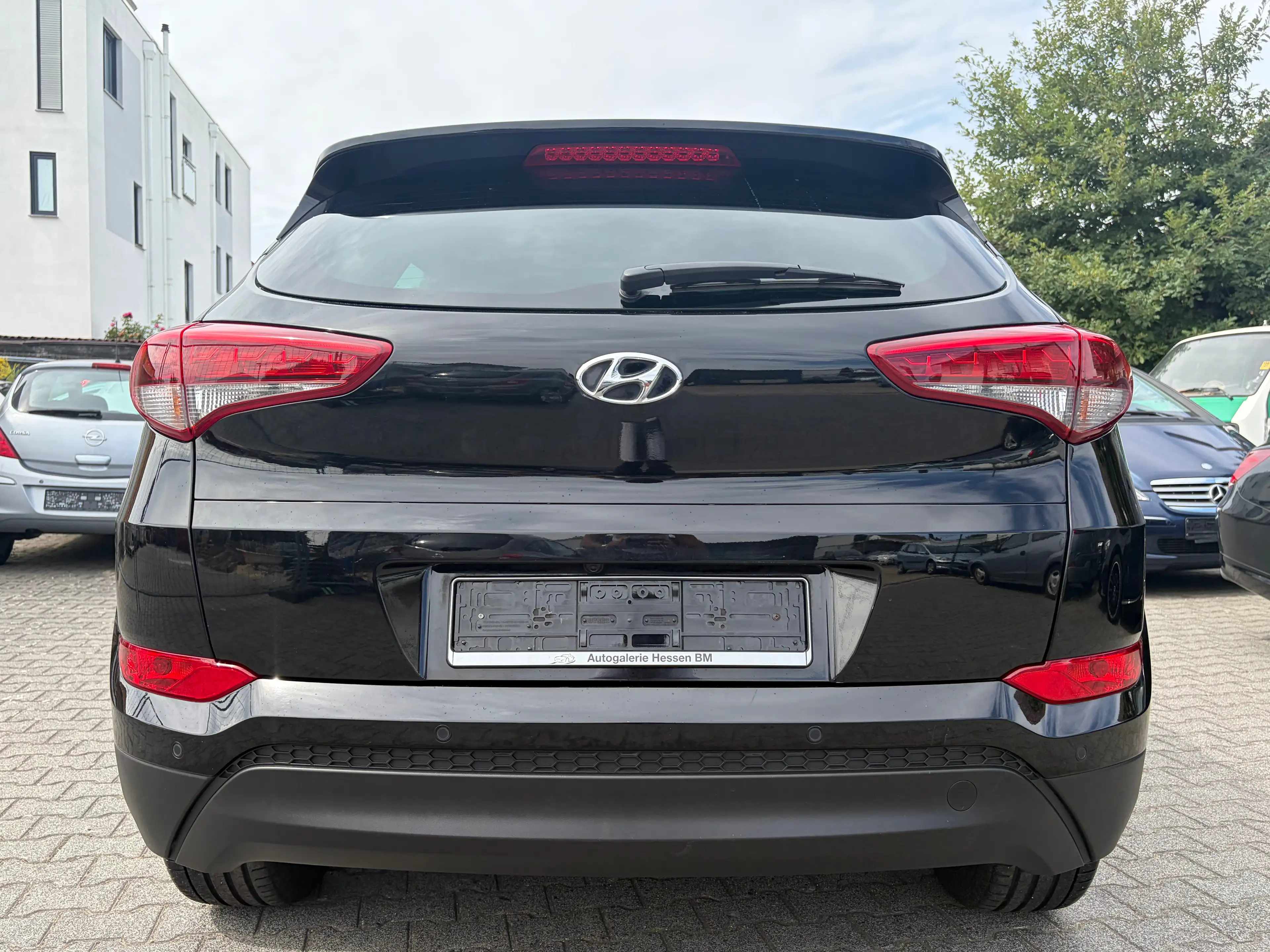 Hyundai TUCSON 4WD*Automatik*Kamera*SHZ*Temp.*2.Hand*Schiebe-Dach*Navi*PDC*BT — photo 8