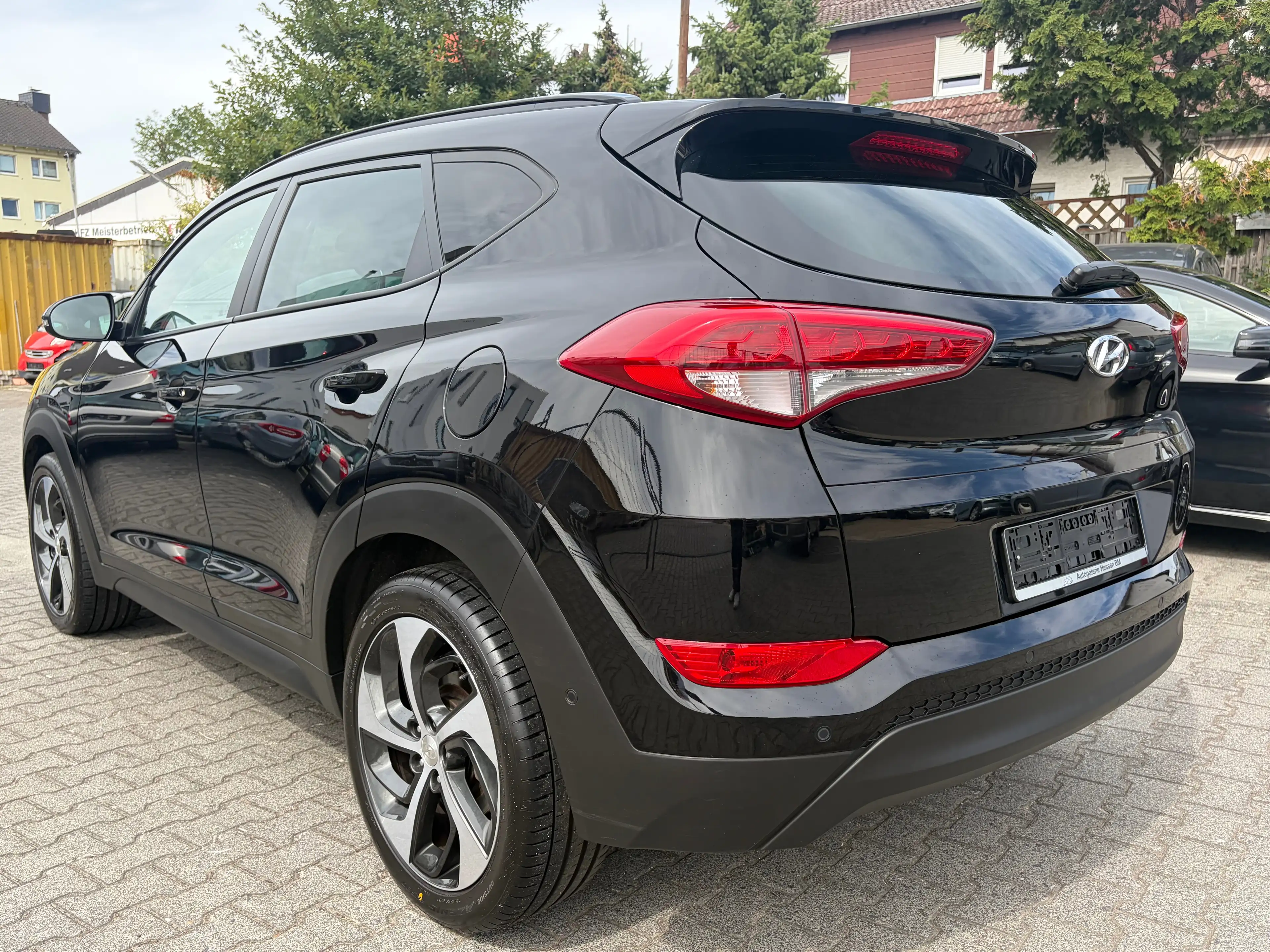 Hyundai TUCSON 4WD*Automatik*Kamera*SHZ*Temp.*2.Hand*Schiebe-Dach*Navi*PDC*BT — photo 7