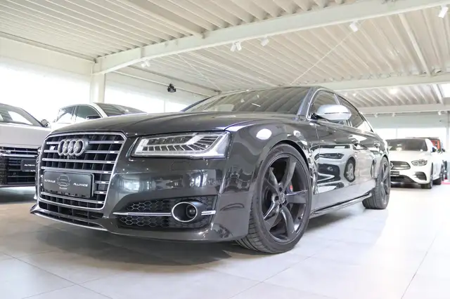 Audi S8 4.0 TFSI quattro 382 kW (519 PS), Autom. 8-Gang