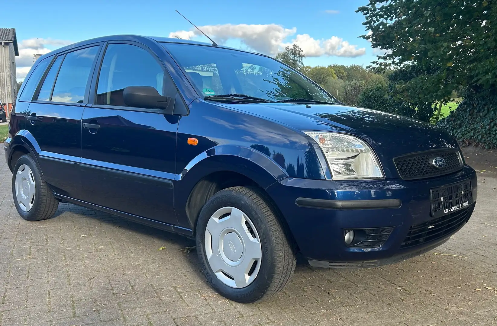 Ford Fusion Fusion 1.4 Trend Blau - 1