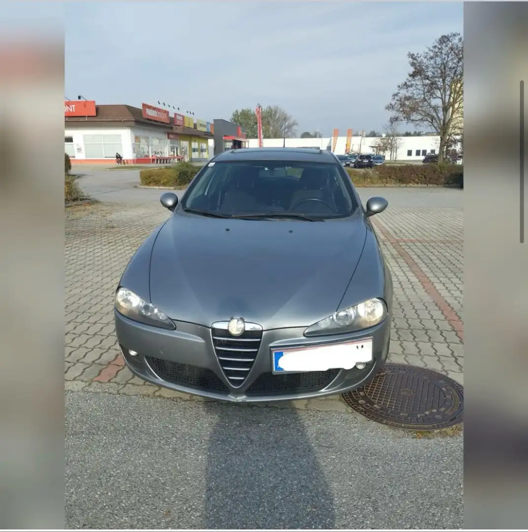 Alfa Romeo 147 1,9 JTD M-JET 16V Distinctive - 2
