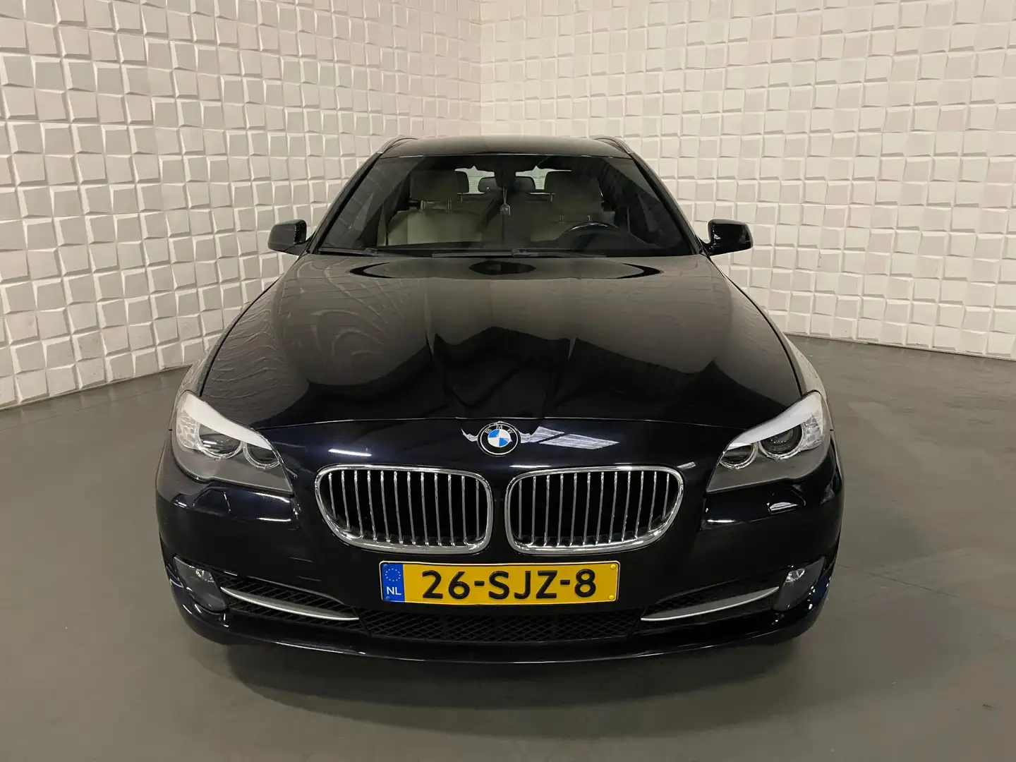 BMW 528 5-serie Touring 528i High Executive AUTOMAAT/LEER/ Negro - 2