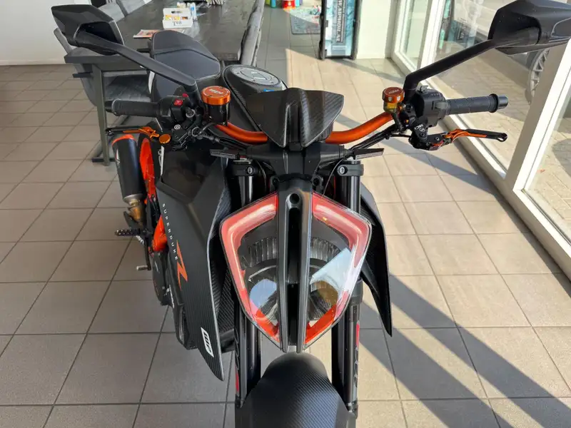 KTM 1290 Super Duke R - foto 5