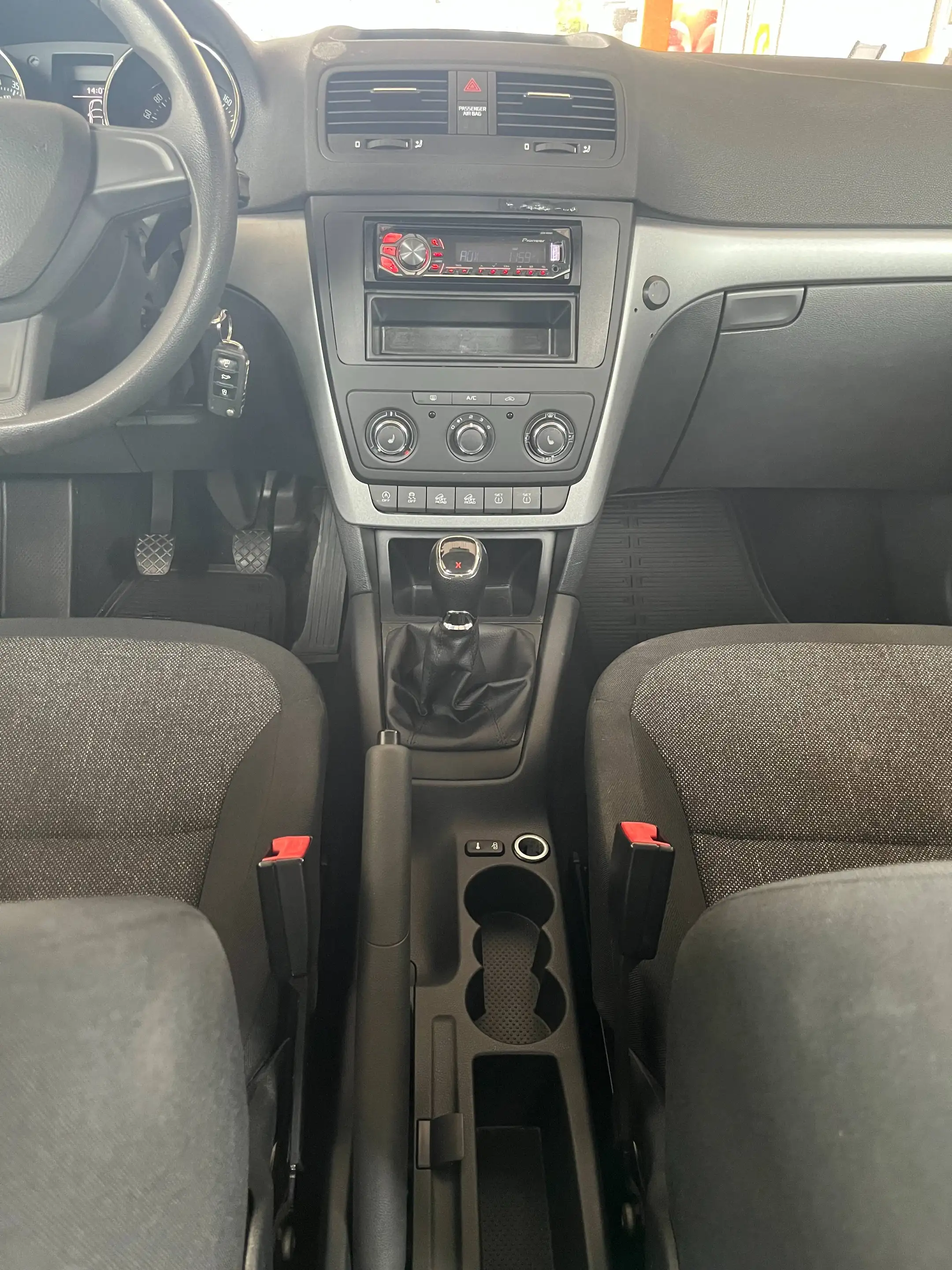 Skoda Yeti Active Outdoor 4x4 — photo 7