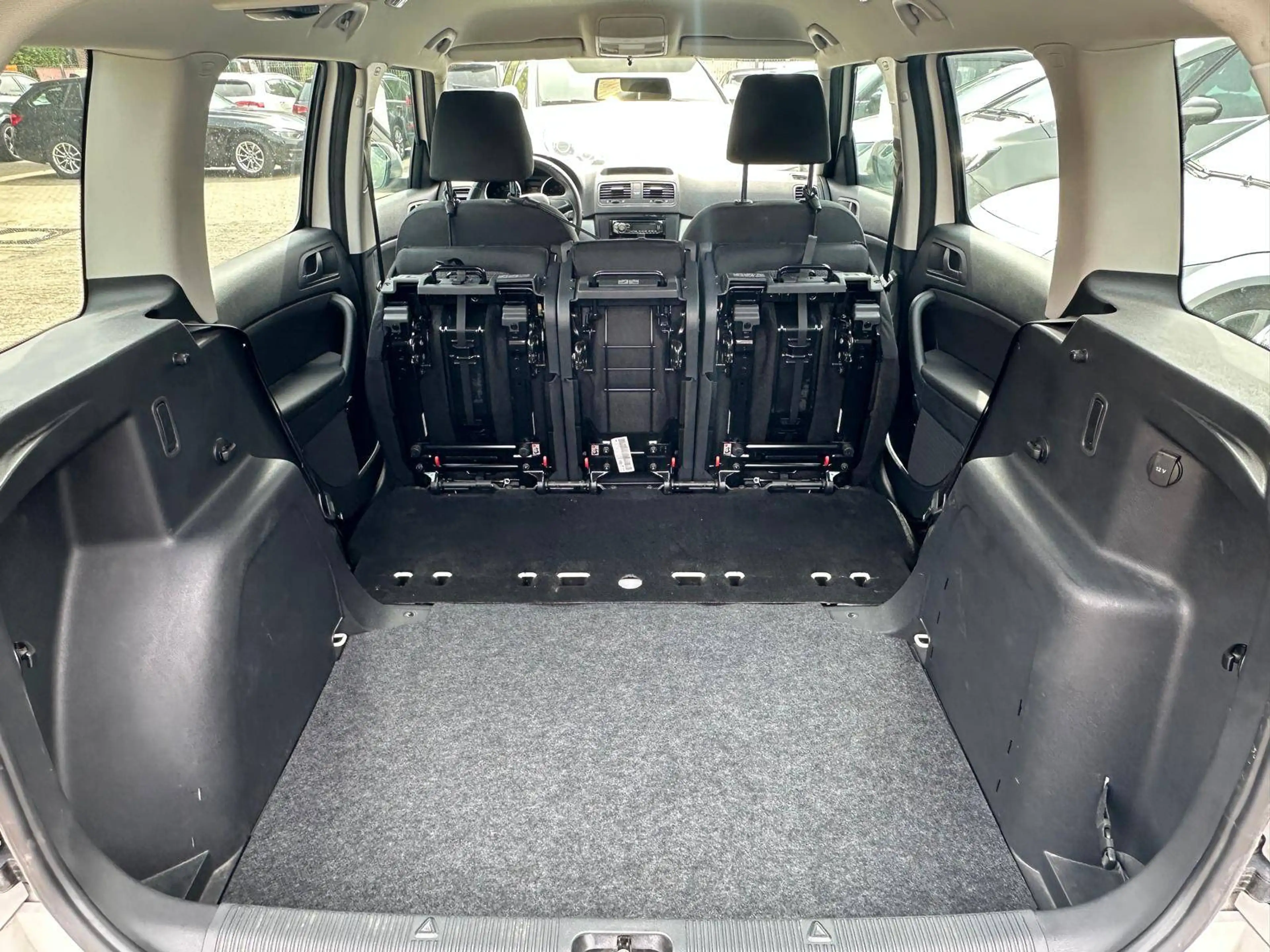 Skoda Yeti Active Outdoor 4x4 — photo 15