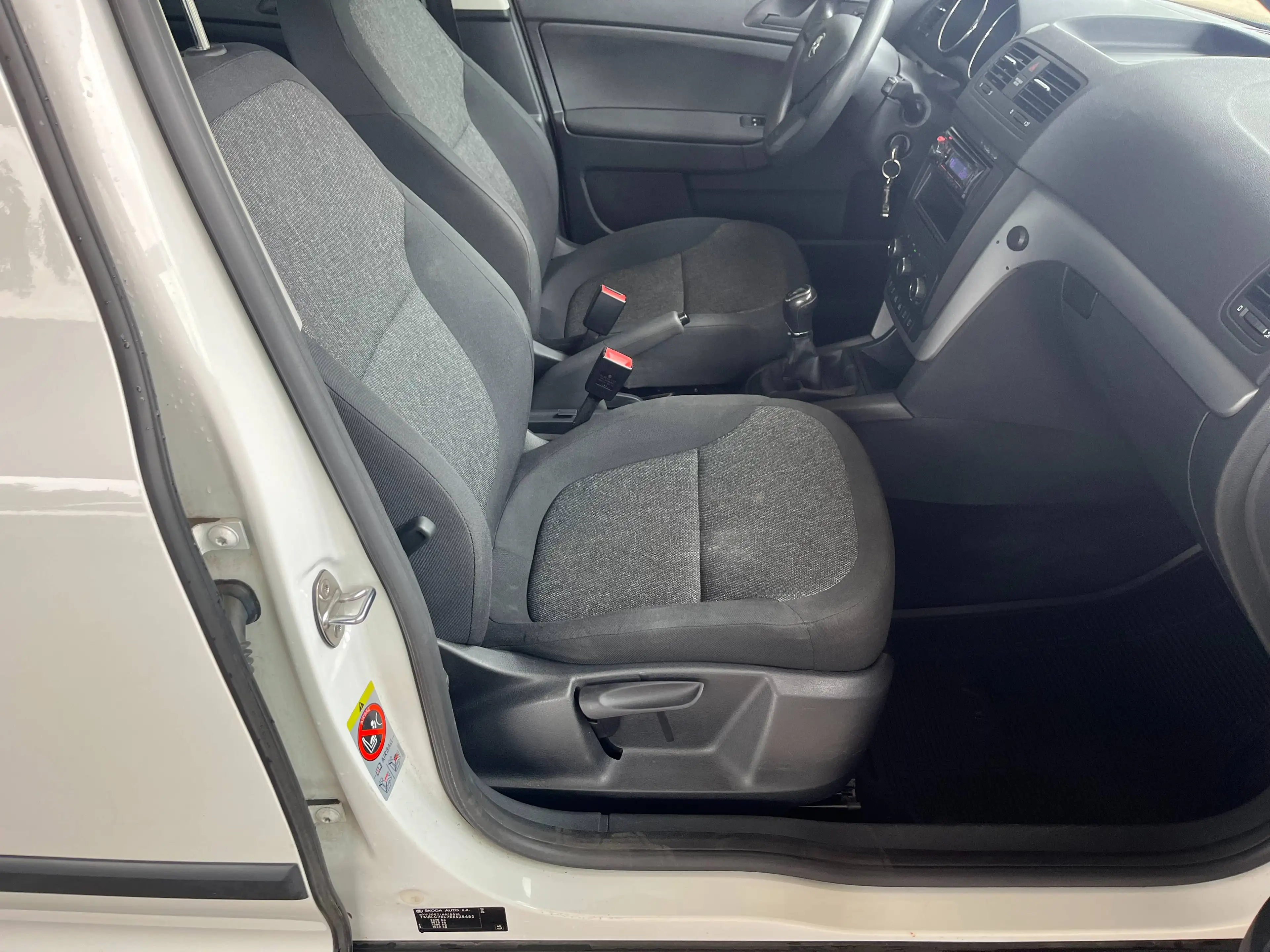 Skoda Yeti Active Outdoor 4x4 — photo 9