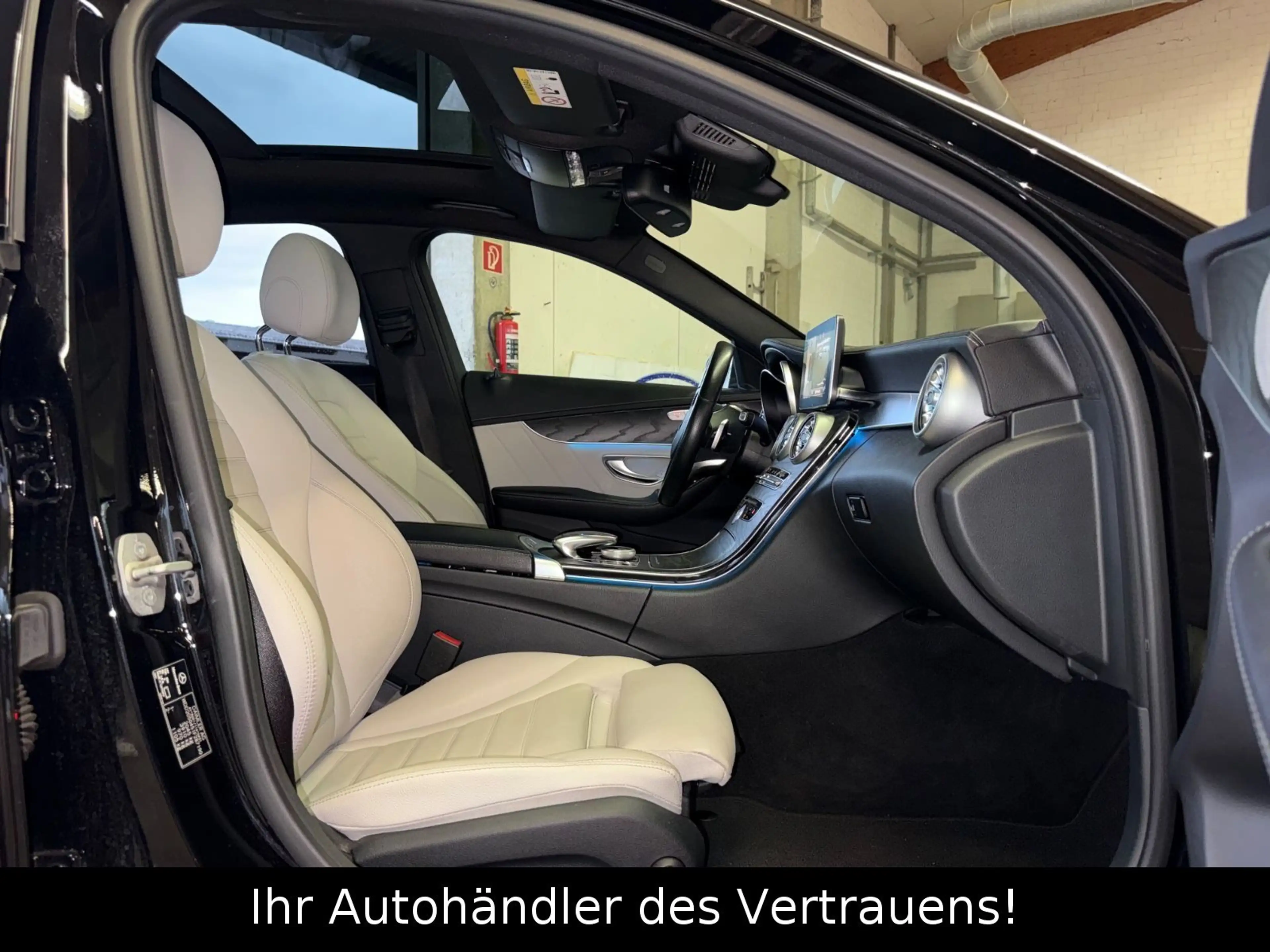 Mercedes-Benz C 250 Lim. AMG-Line/360*Kam/Burmester/Pano/Distr — photo 14