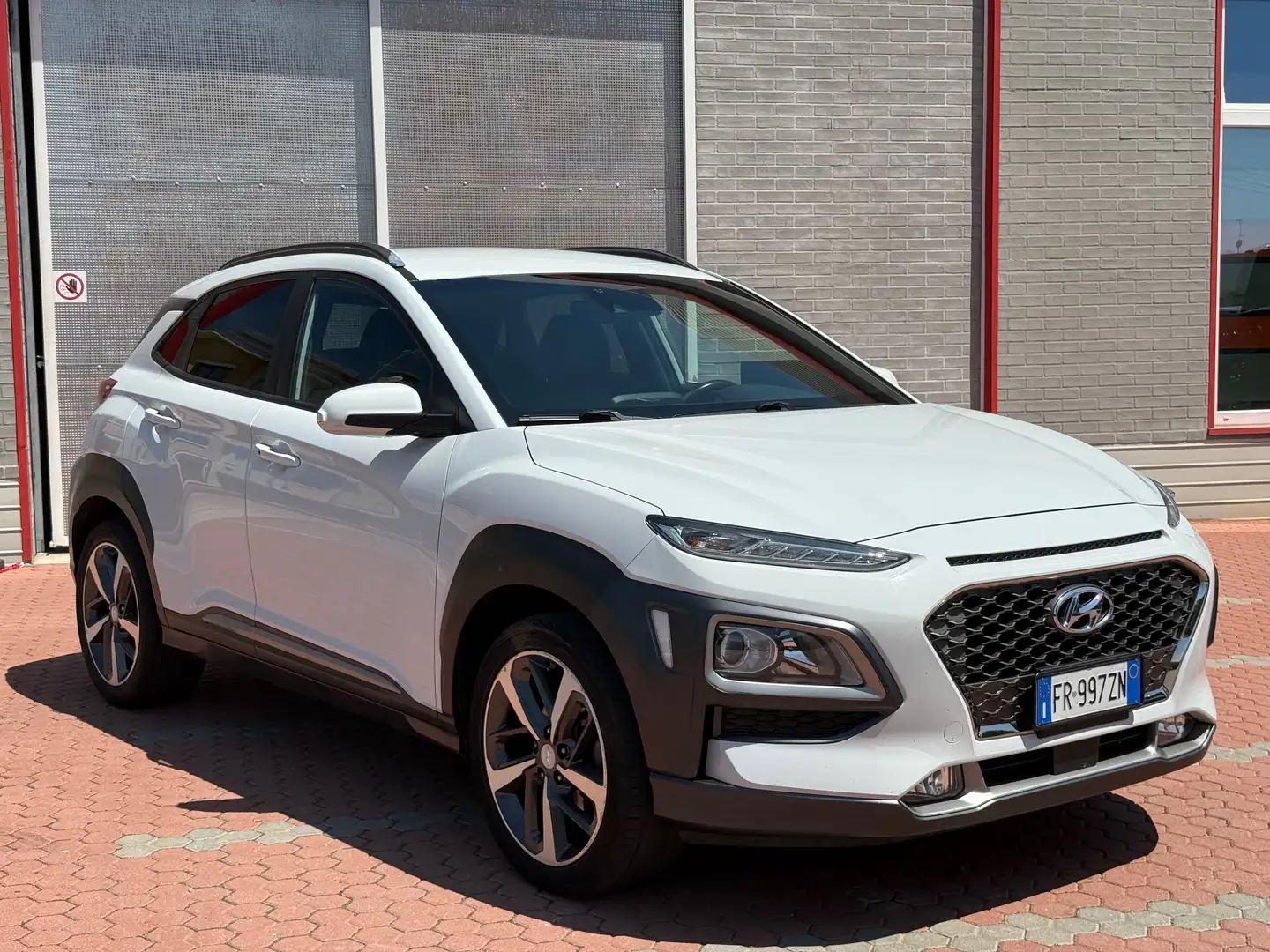 Hyundai KONA Kona I 2017 1.6 crdi Style Premium Pack 2wd 115cv Bianco - 1