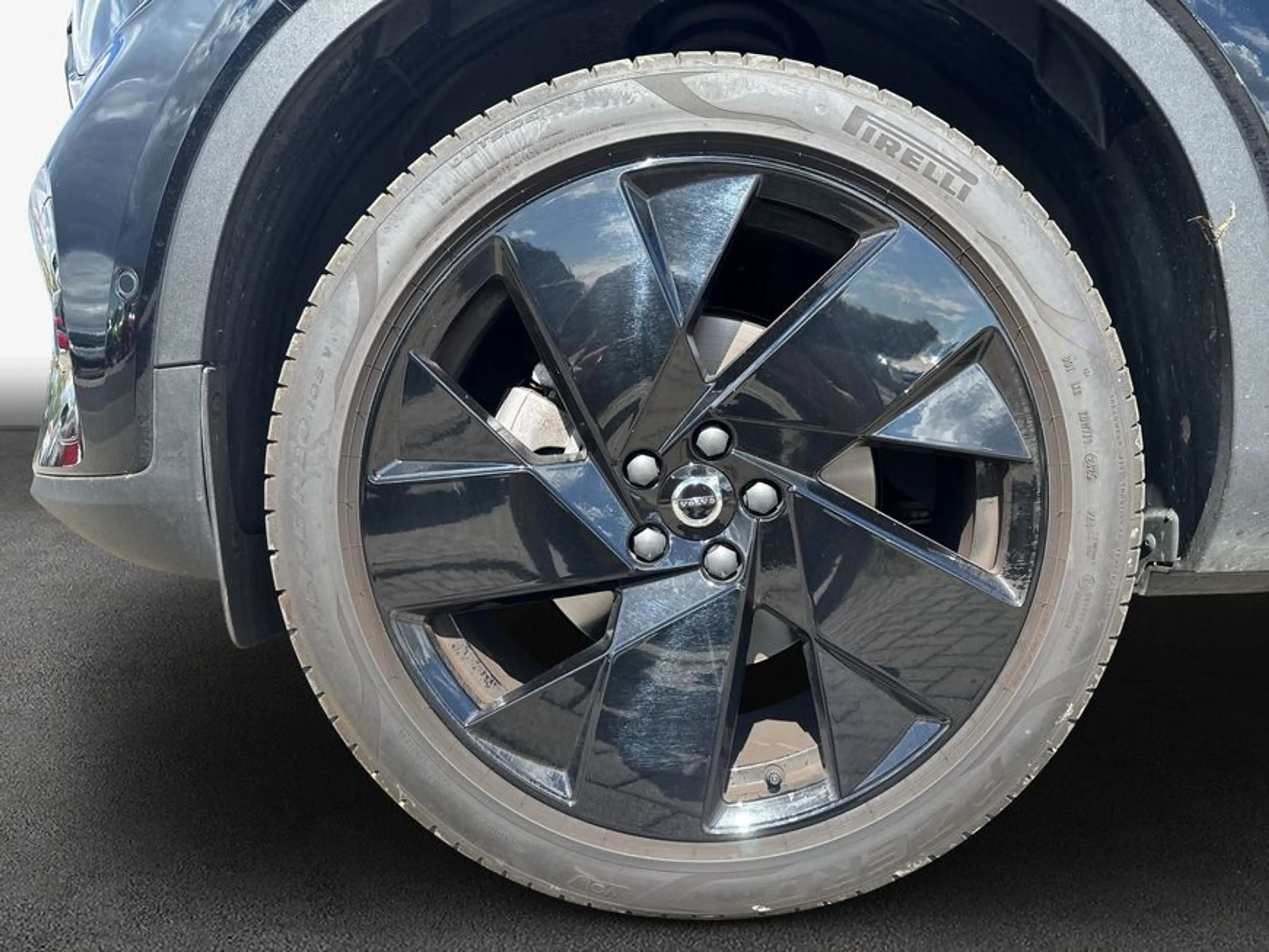 Volvo XC40 XC40 B3 B DKG Plus Black Edition — photo 7