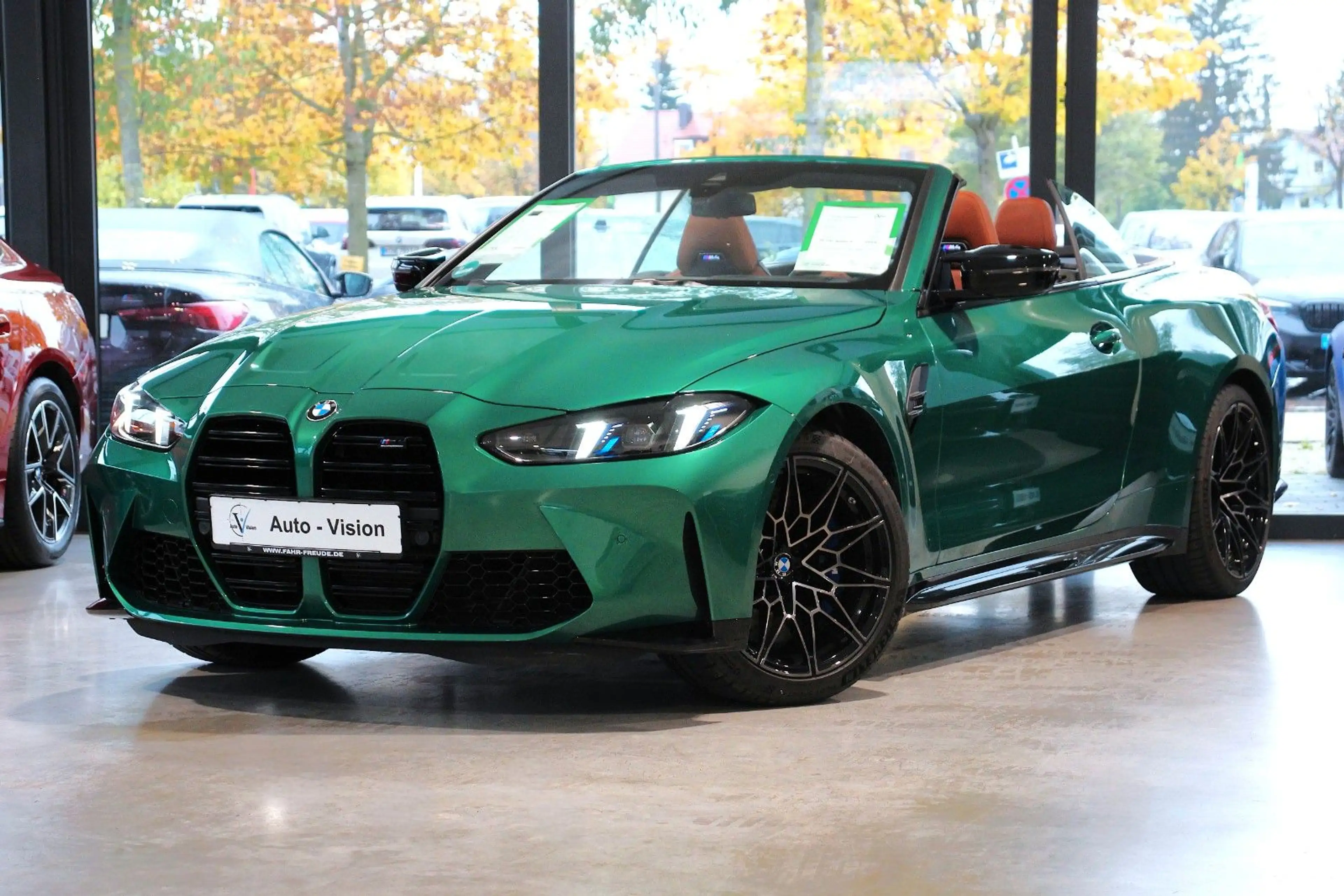 BMW M4 Cabrio (G23) M xDrive Competition *IoM Green