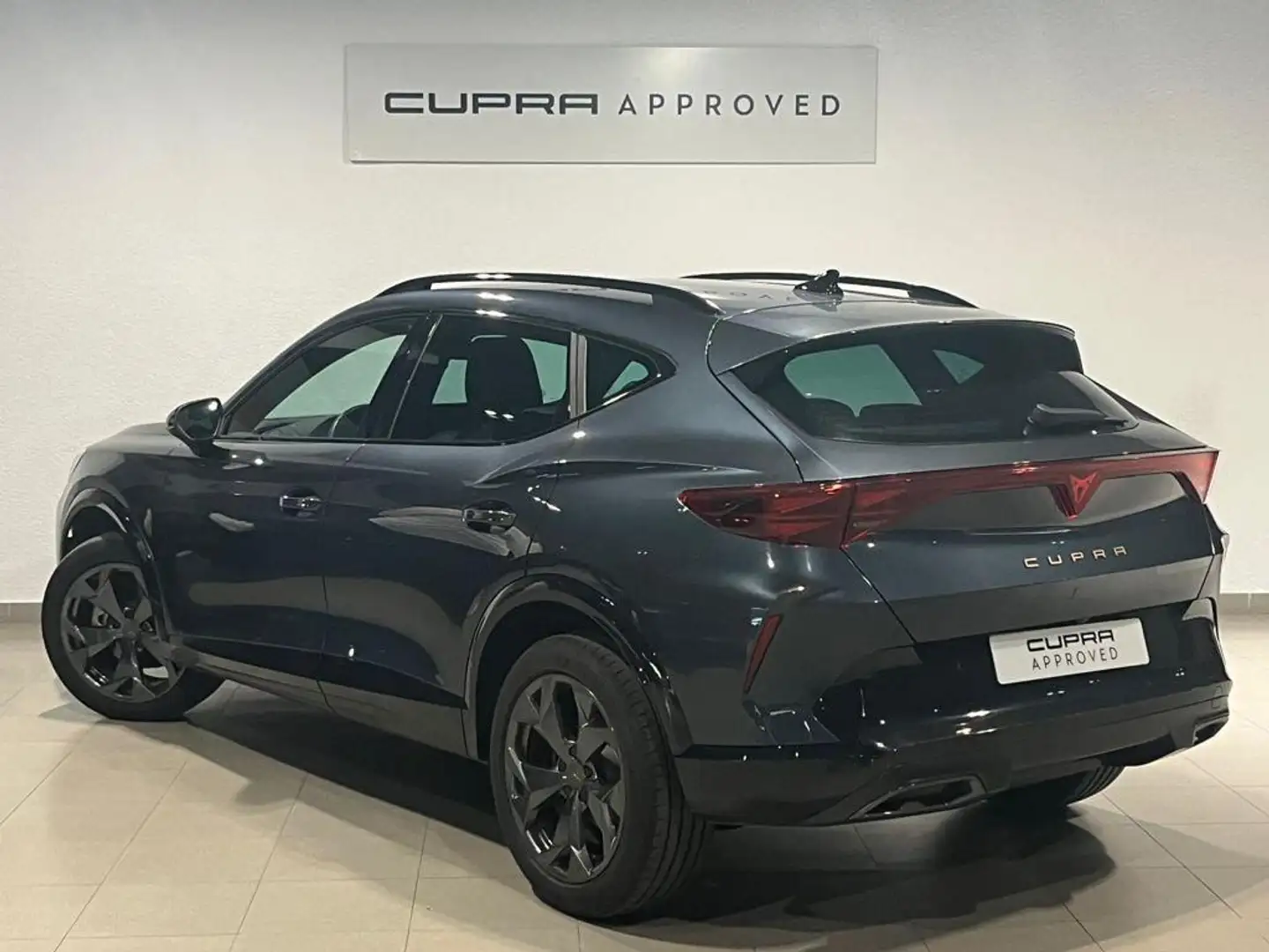 CUPRA Formentor 1.5 eTSI 150 DSG Gris - 2