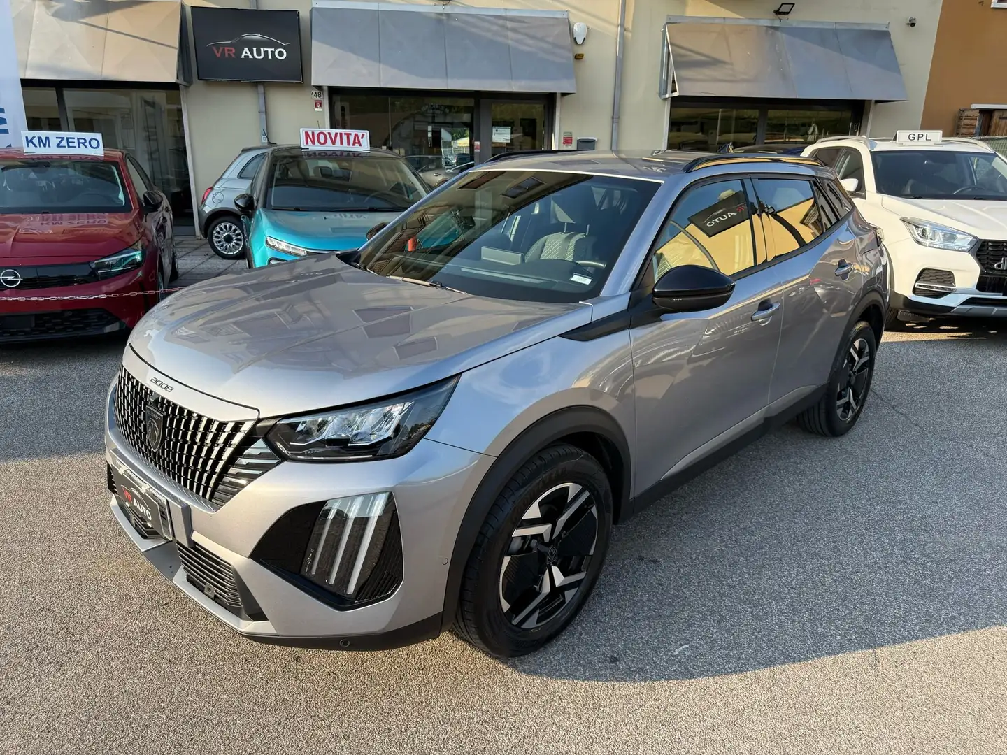 Peugeot 2008 1.2 puretech Allure 100 CV  s&s Promo FIN Grijs - 1