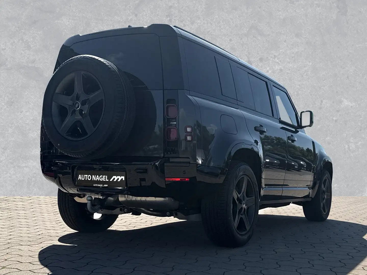 Land Rover Defender Defender 110 D300 X-Dyn. SE 20" AHK Pano WinterP Grau - 2