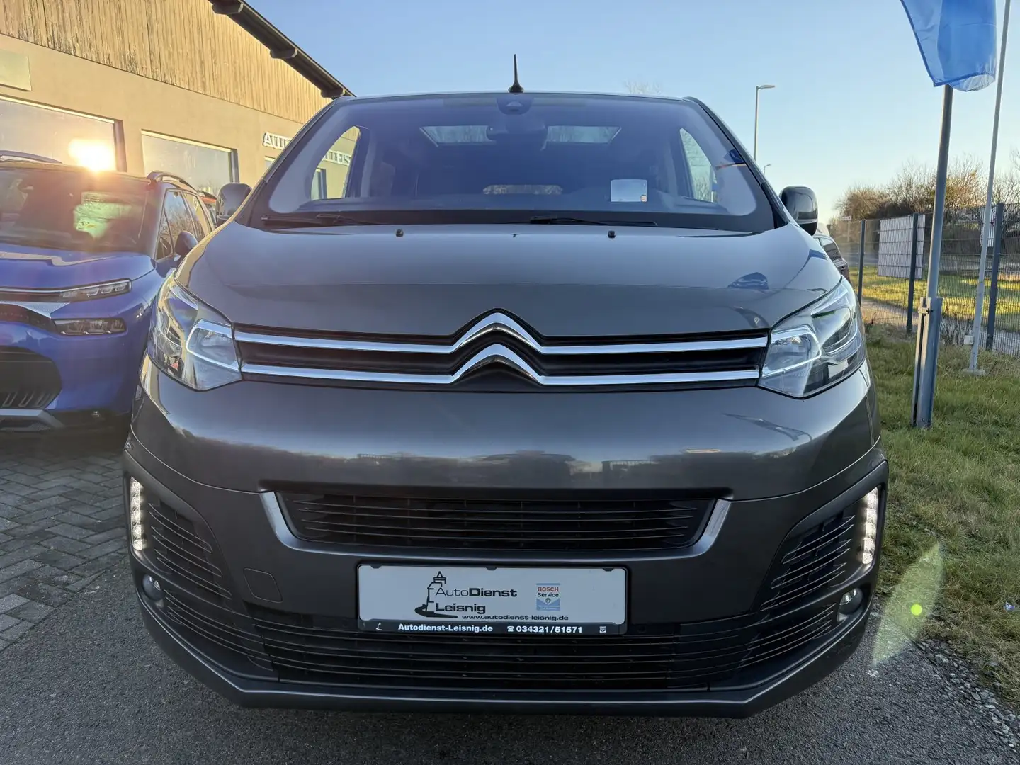 Citroen Spacetourer 2.0BlueHDi180 EAT8 M Business Lounge Grau - 1