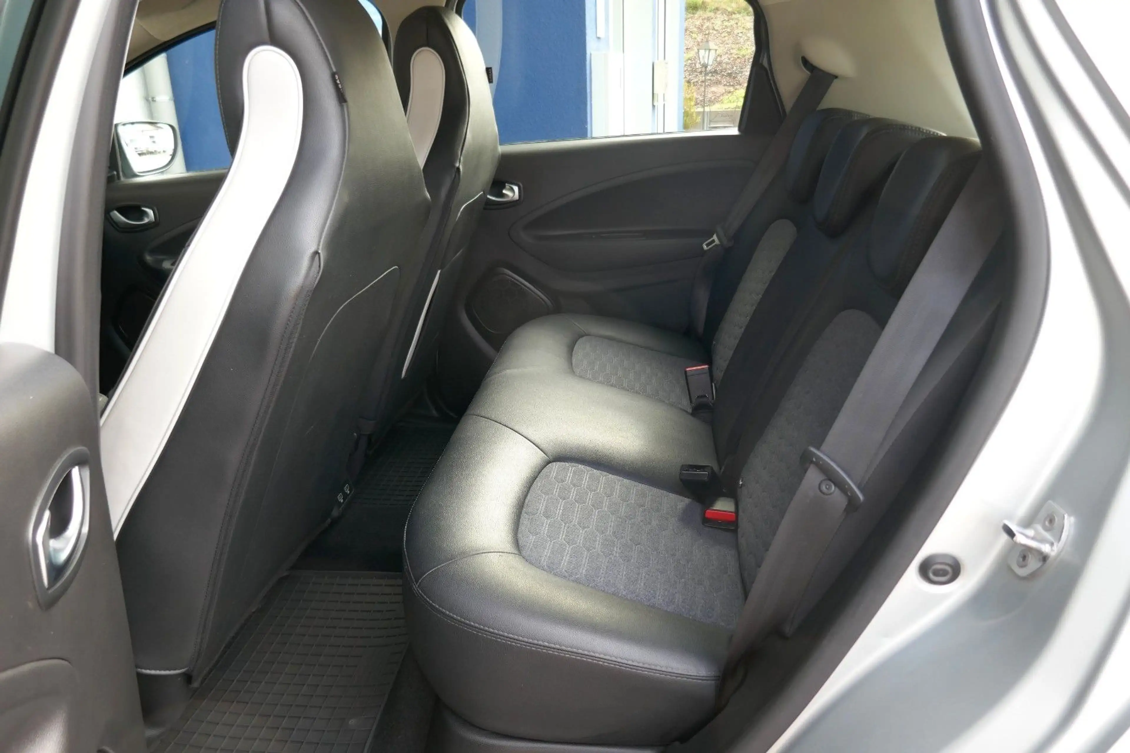 Renault ZOE (Kaufbatterie) Z.E. 50 INTENS CCS — photo 13