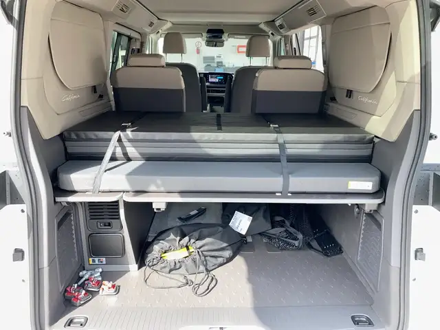 Volkswagen T7 California VW T7 California Beach eHybrid 180 kW 4M Ansicht 19