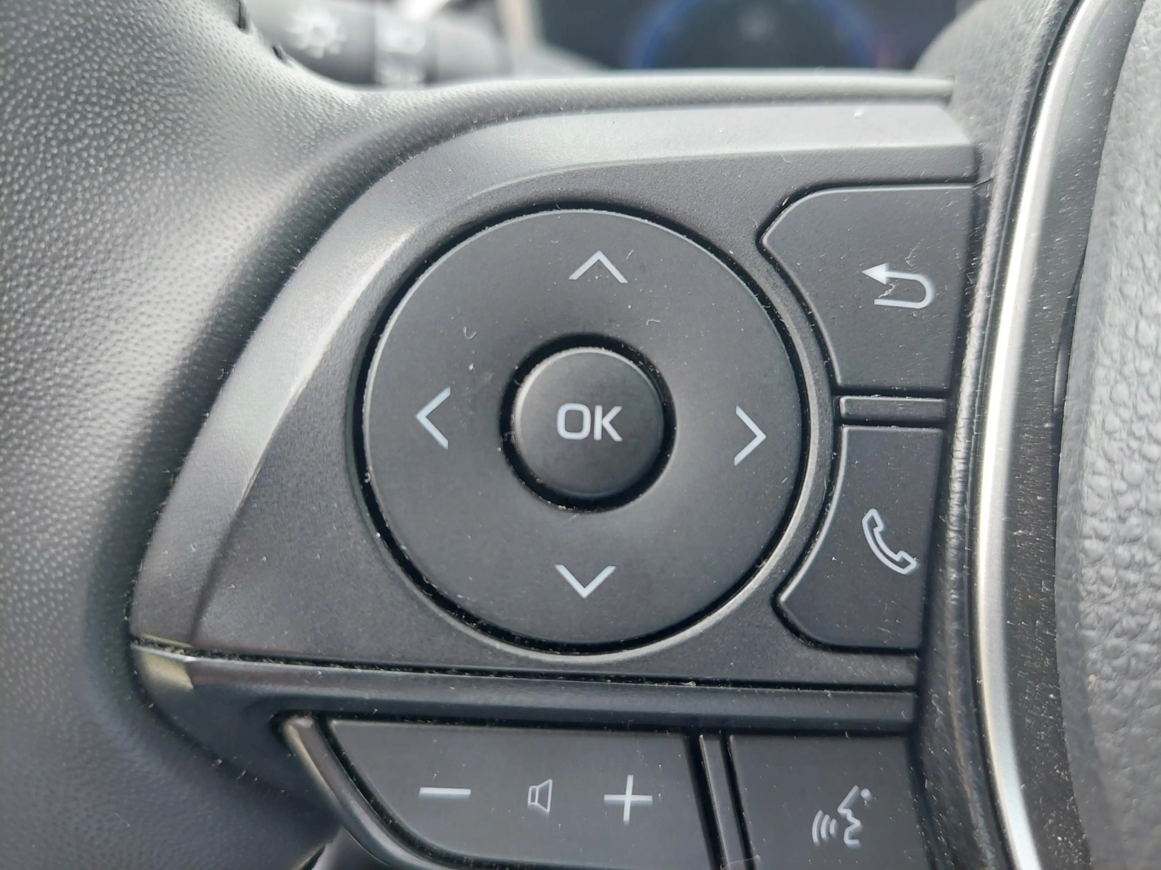 Toyota Corolla Cross 1.8 Hybrid 140 pk Dynamic e-CVT — photo 21