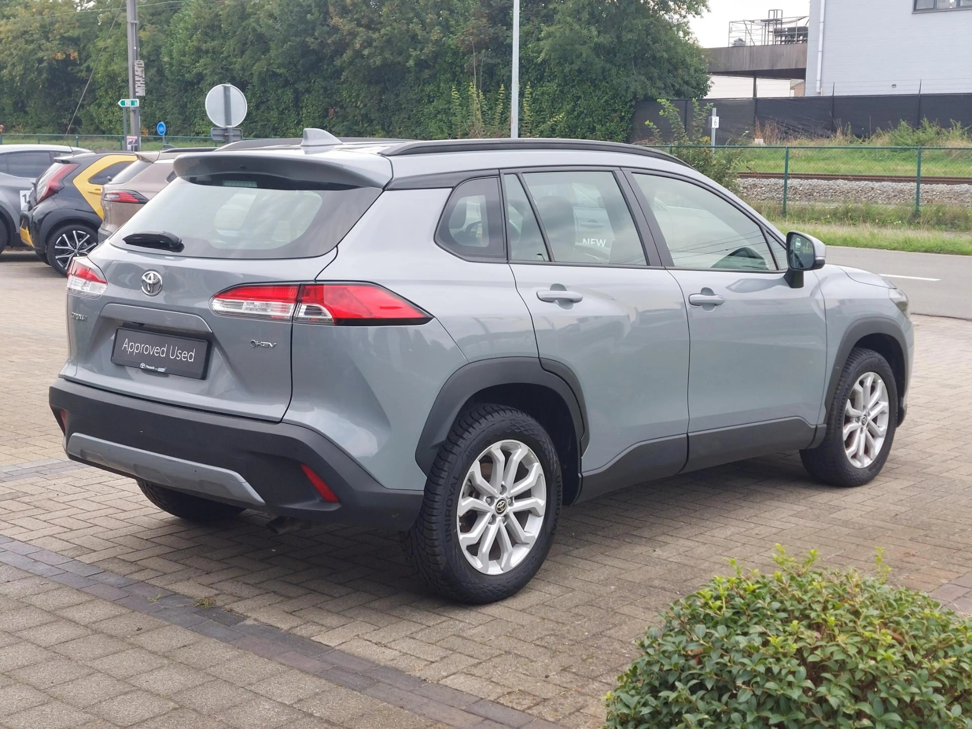 Toyota Corolla Cross 1.8 Hybrid 140 pk Dynamic e-CVT — photo 2