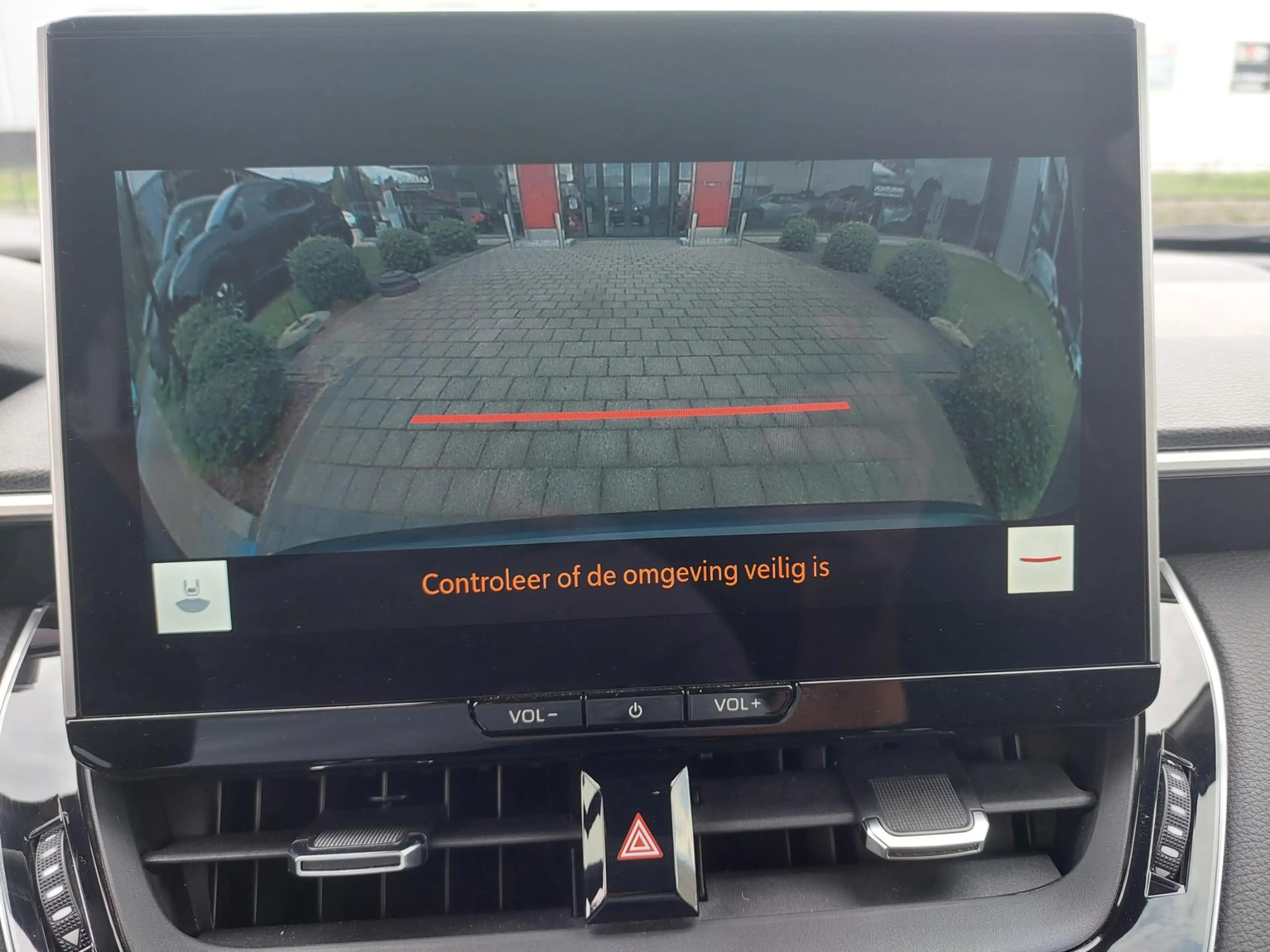 Toyota Corolla Cross 1.8 Hybrid 140 pk Dynamic e-CVT — photo 23