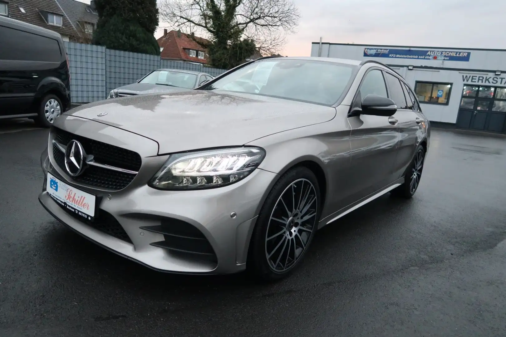 Mercedes-Benz C 220 T d AMG Night Edition # AHK #mojavesilber Silver - 1