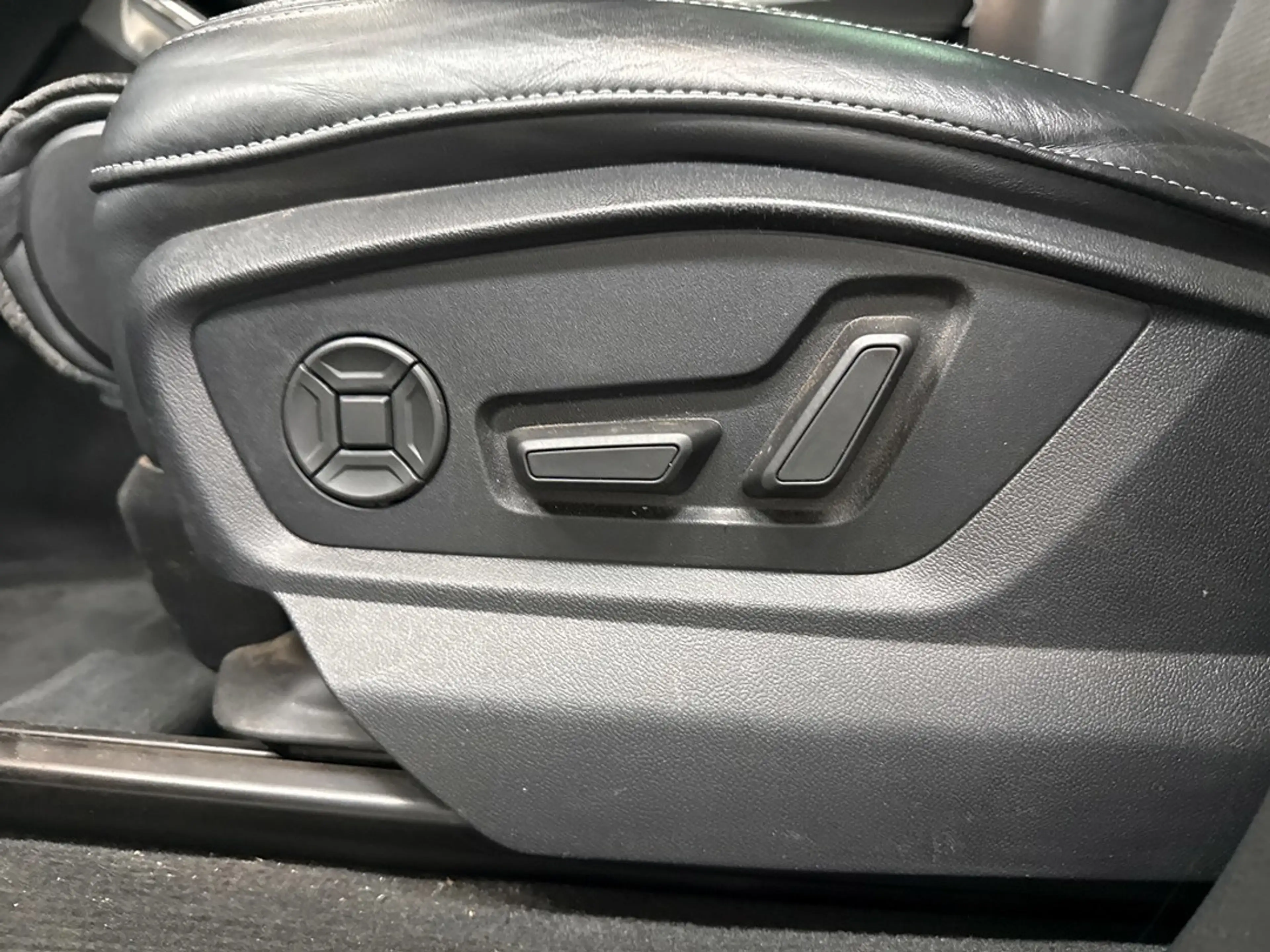 Audi Q7 55 TFSI e quattro Pro Line S | 3x S line | Memory — photo 12