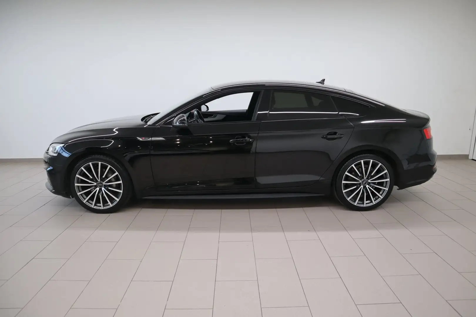 Audi A5 2.0 TDI quattro Sport Schwarz - 2