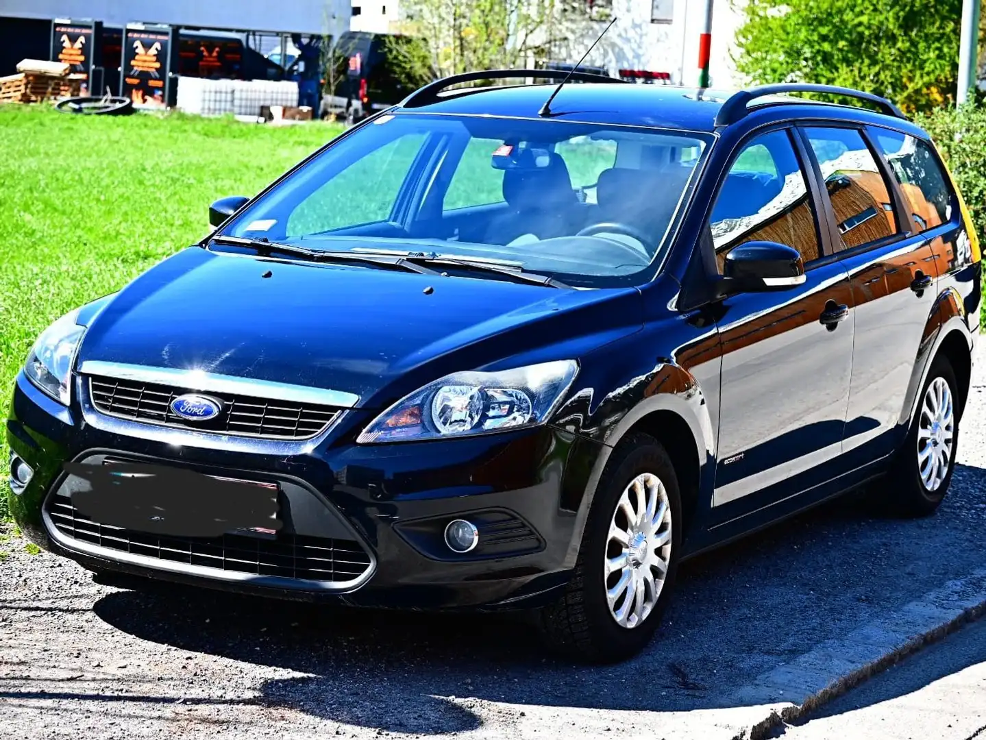Ford Focus Focus Traveller Ecosport 1,6 Ecosport Schwarz - 1
