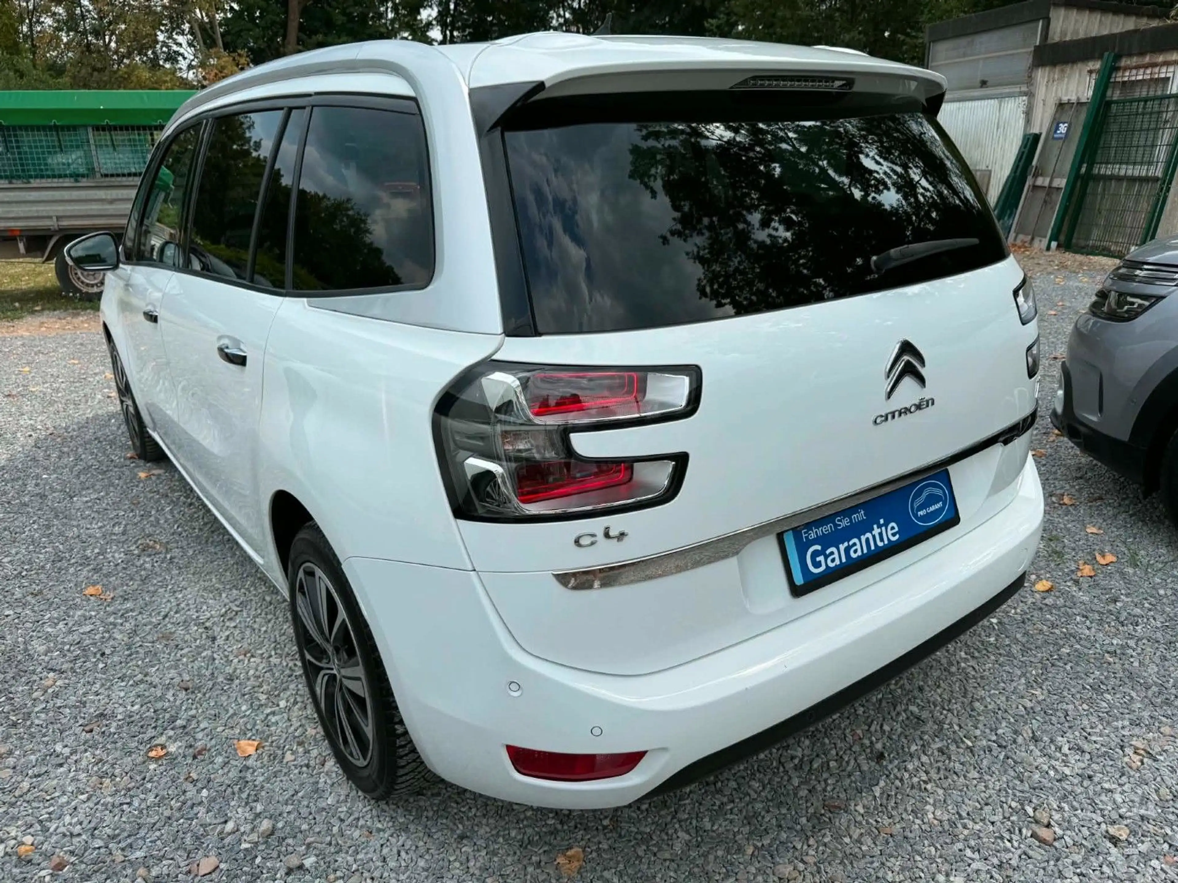 Citroen Grand C4 Picasso 2.0 Hdi *7 Sitzer *Xenon*Leder* — photo 2