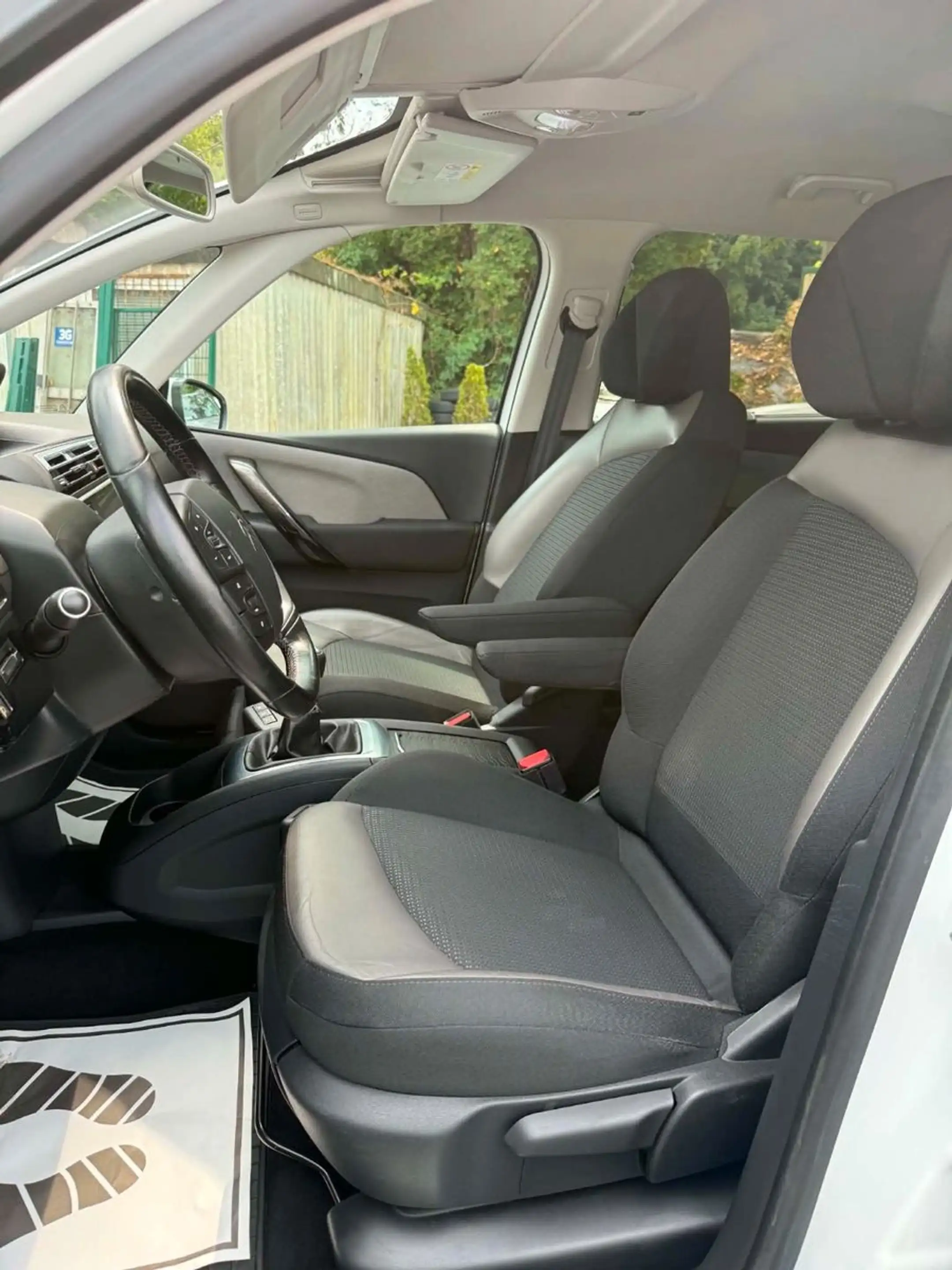 Citroen Grand C4 Picasso 2.0 Hdi *7 Sitzer *Xenon*Leder* — photo 9