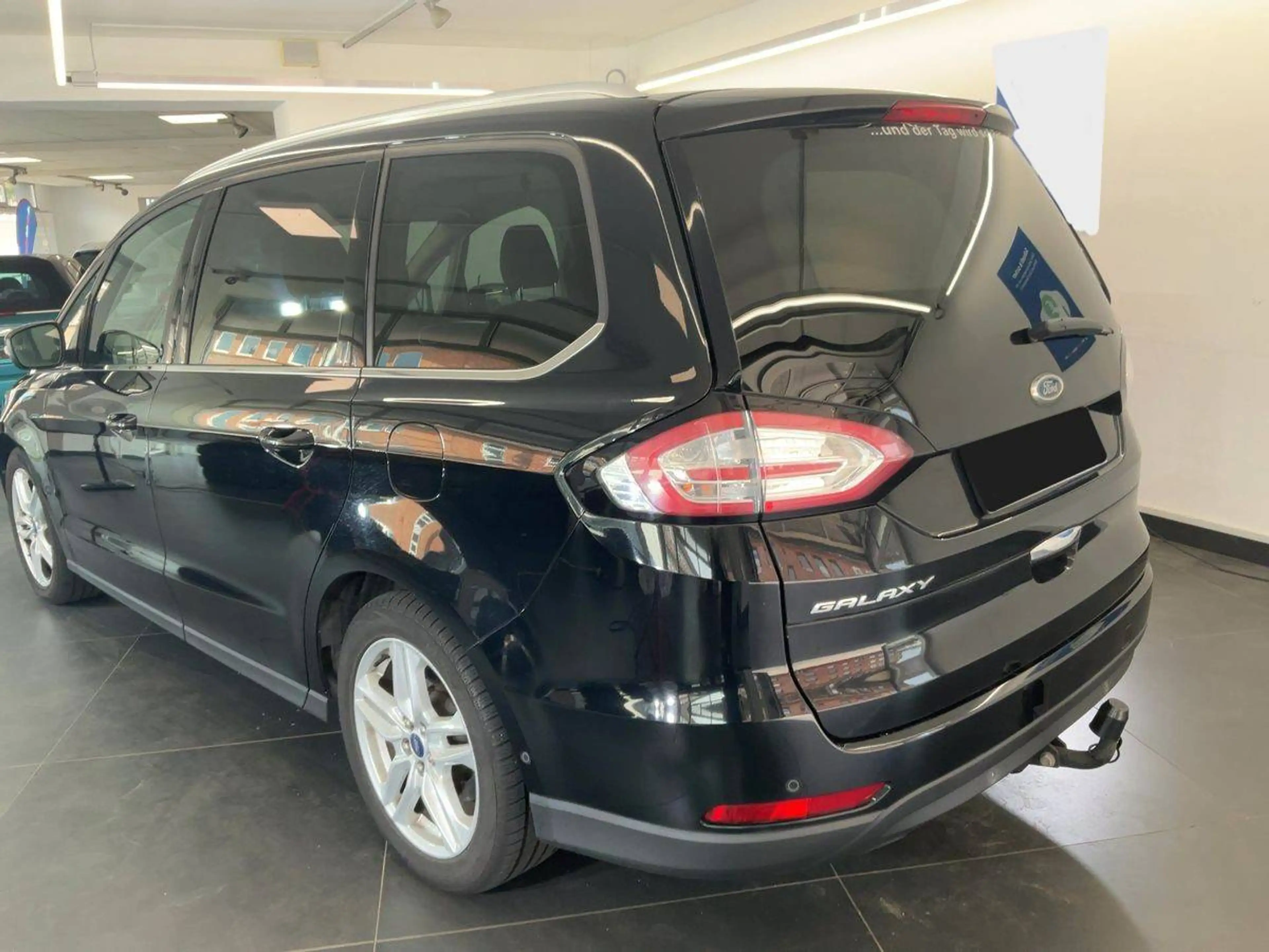 Ford Galaxy 2.0 EcoBoost Titanium 7-Sitze *TOP Ausstattung* — photo 2