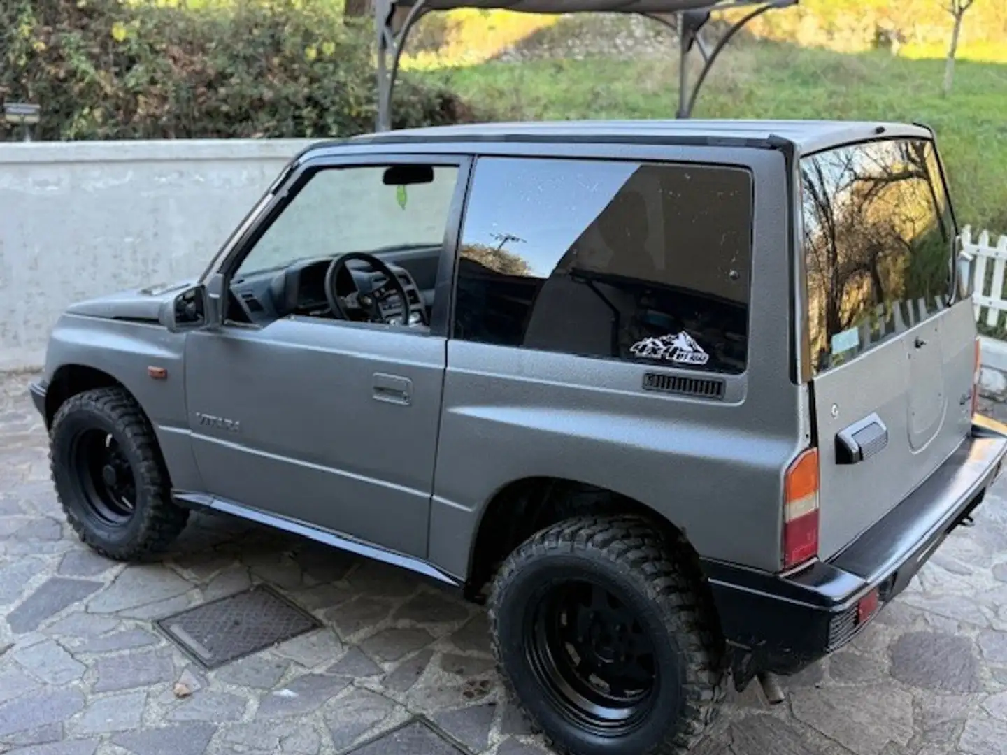 Suzuki Vitara 3p 1.6 JLX - 2