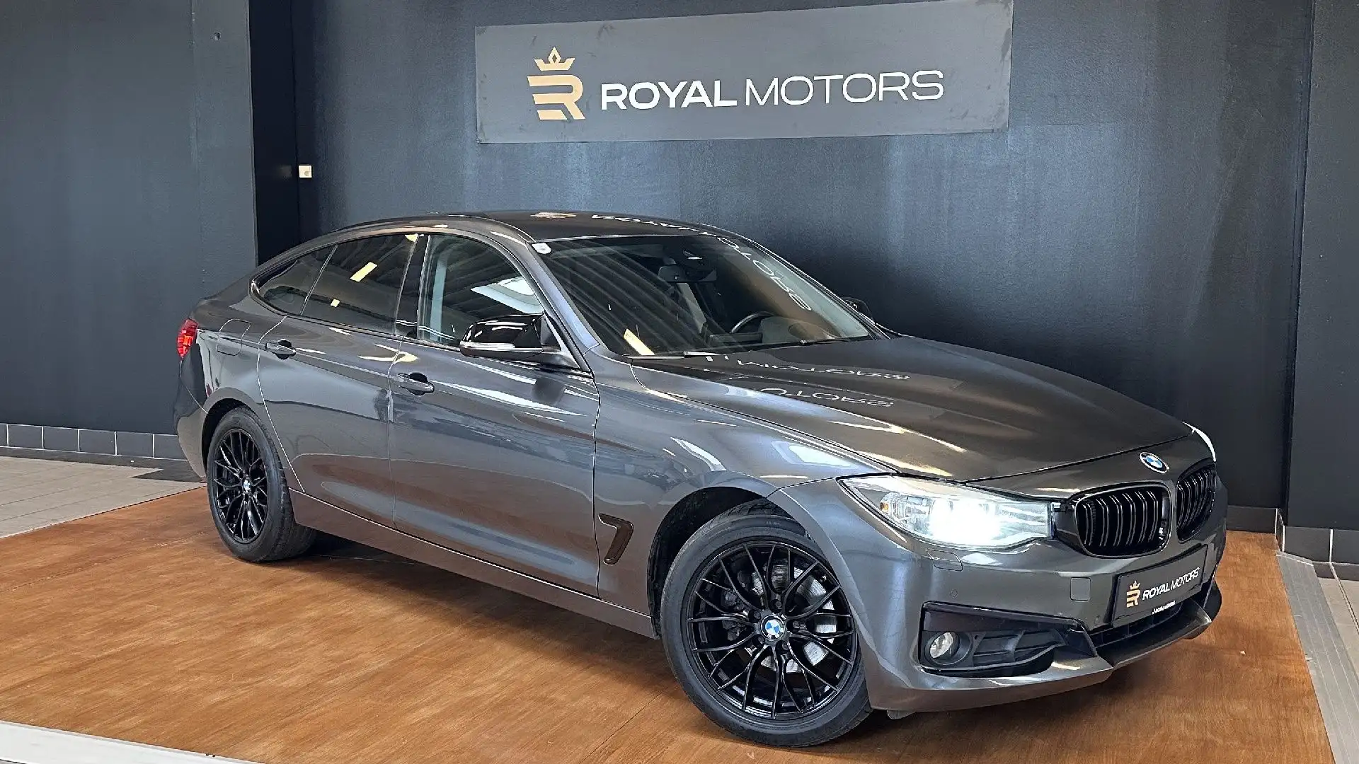 BMW 320 Gran Turismo 320d xDrvive Grau - 1