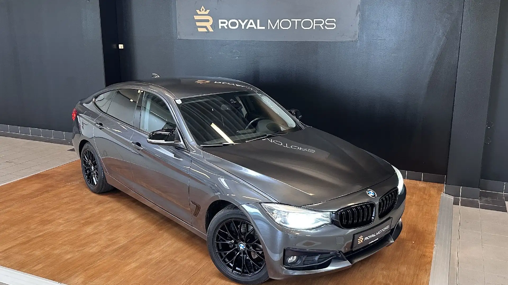 BMW 320 Gran Turismo 320d xDrvive Grau - 2