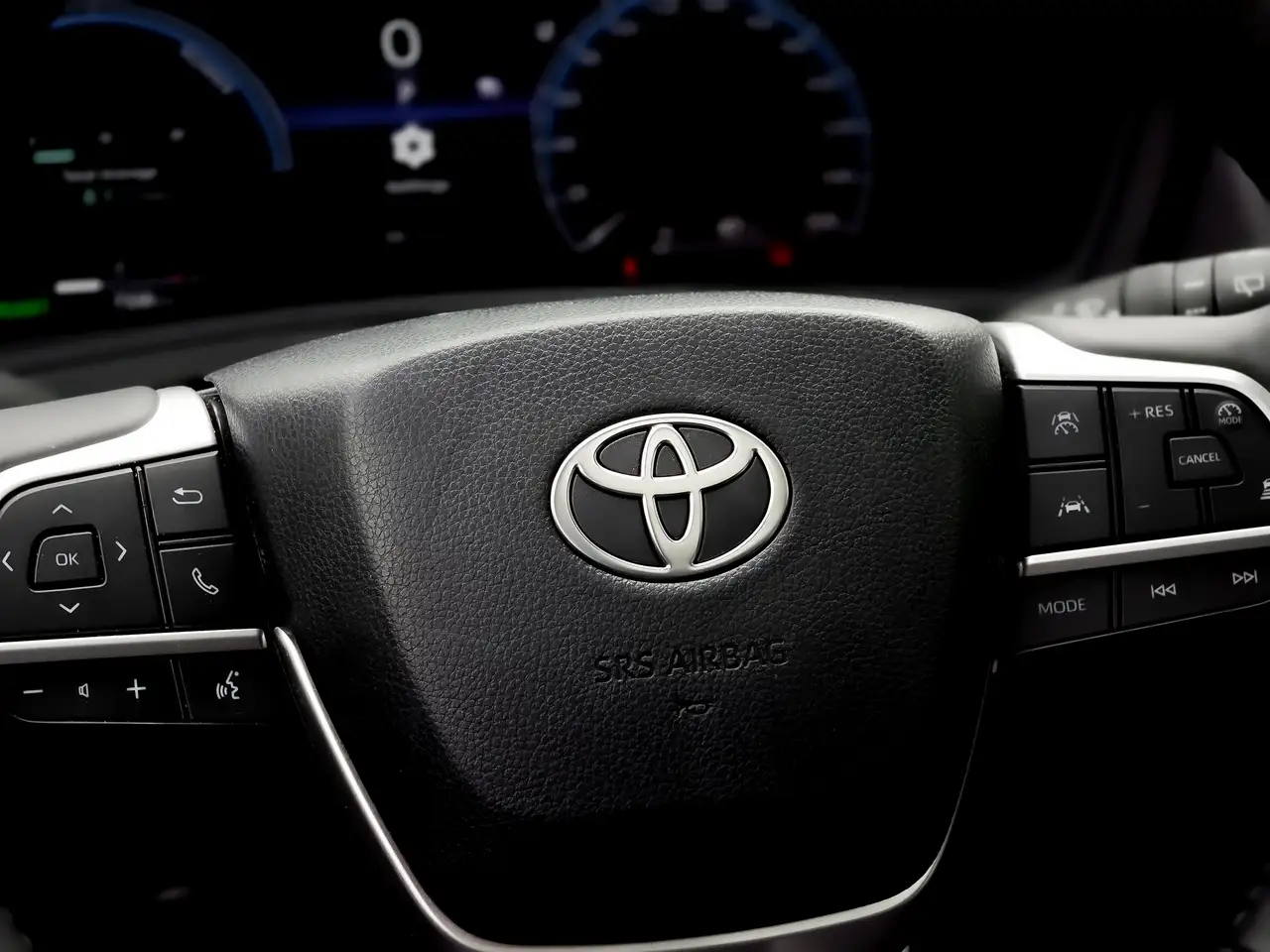 Toyota Grand Highlander снимка Toyota Grand Highlander