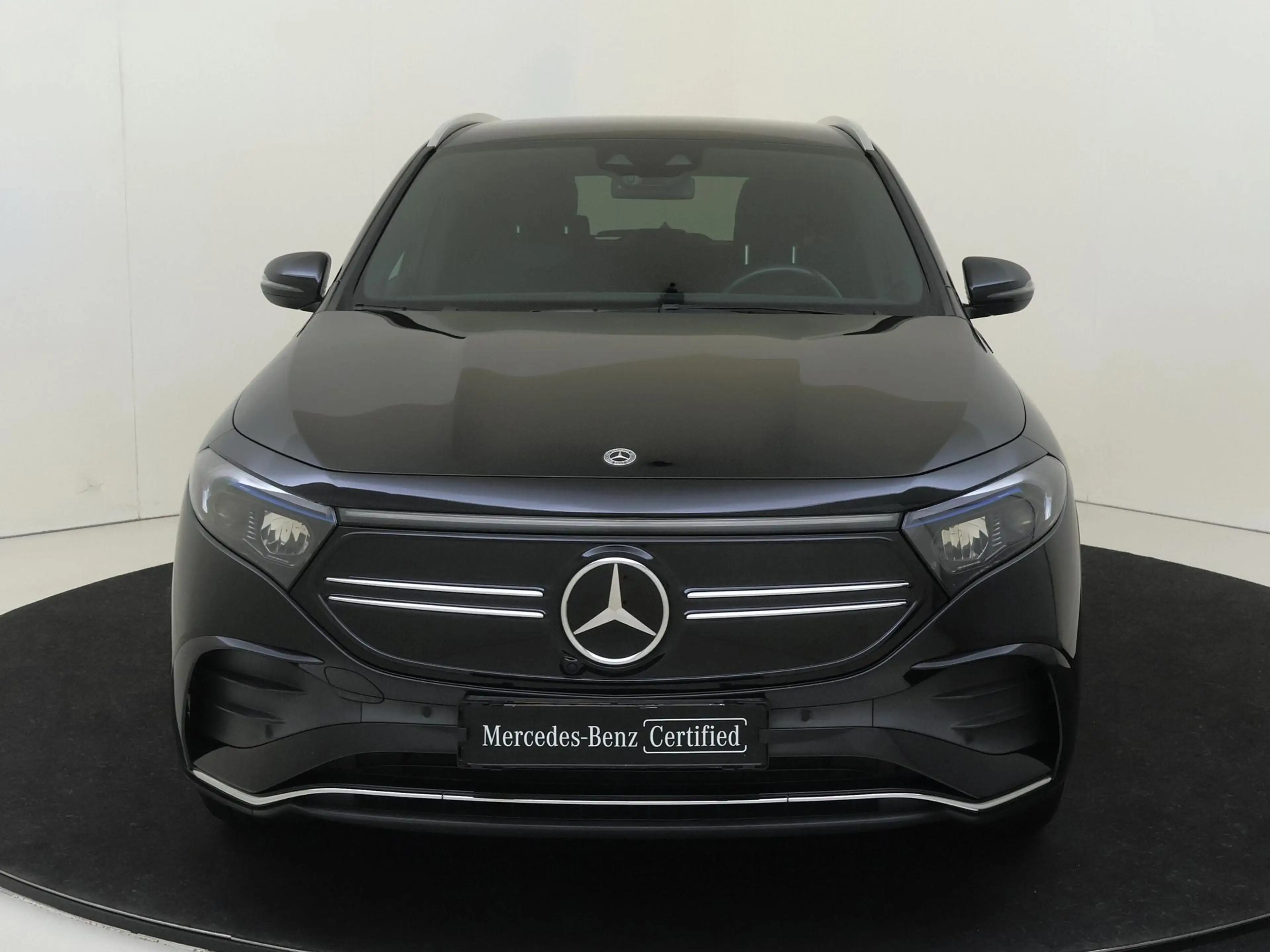 Mercedes-Benz EQA 350 4MATIC Edition 1 67 kWh / AMG/ 20 inch/ DISTRONIC/ — photo 6