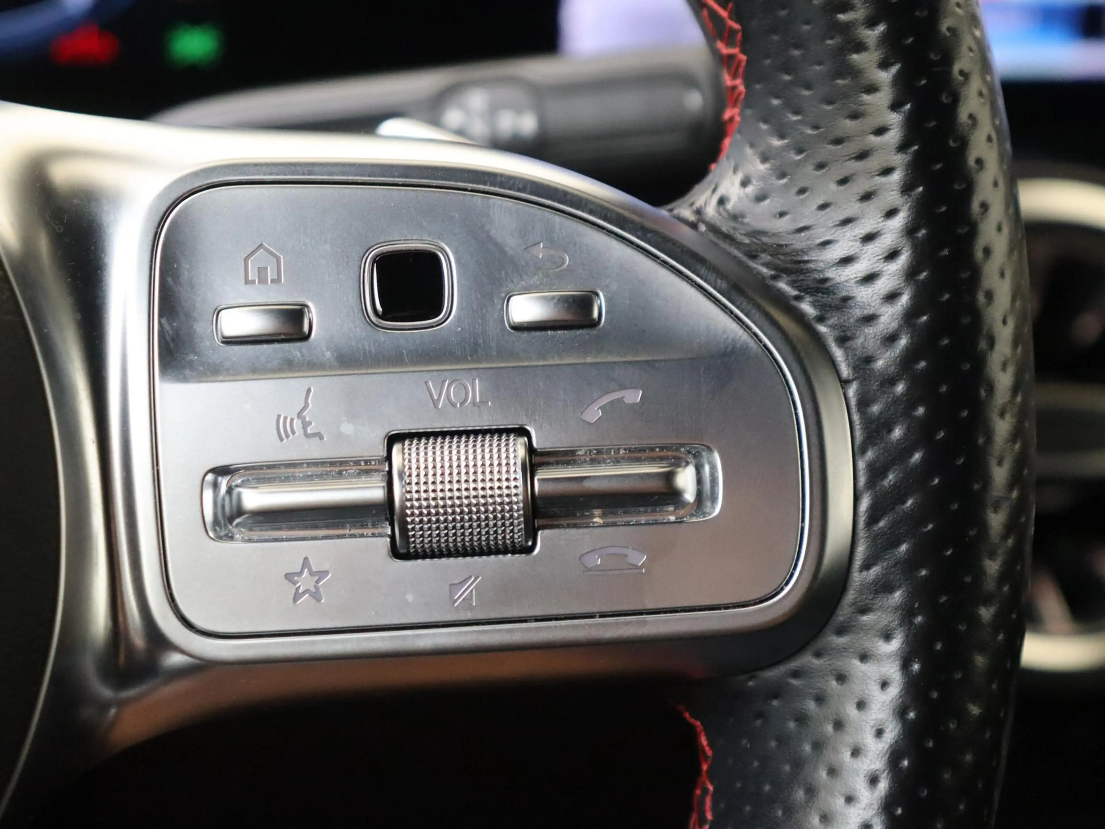 Mercedes-Benz EQA 350 4MATIC Edition 1 67 kWh / AMG/ 20 inch/ DISTRONIC/ — photo 14