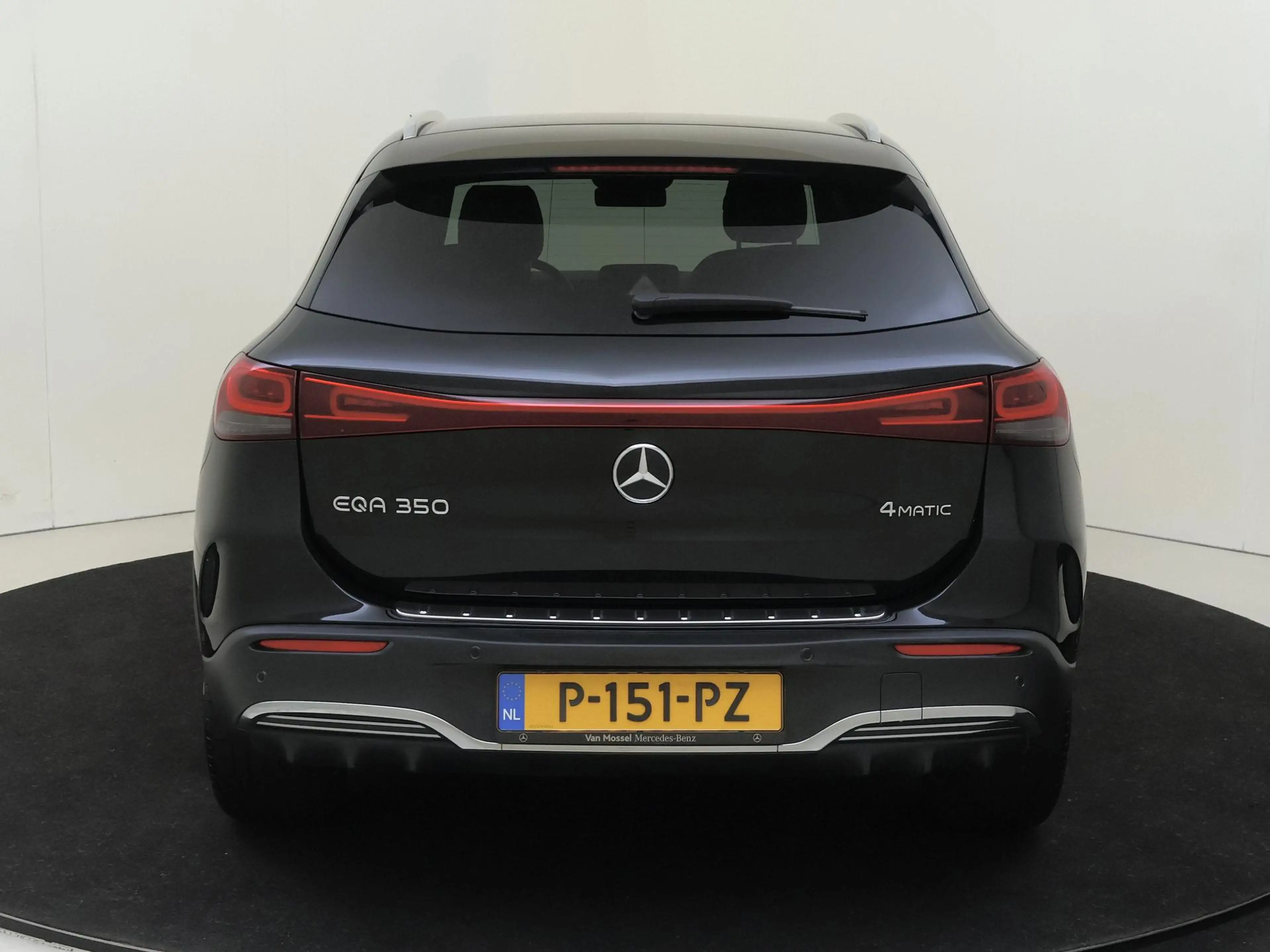 Mercedes-Benz EQA 350 4MATIC Edition 1 67 kWh / AMG/ 20 inch/ DISTRONIC/ — photo 7
