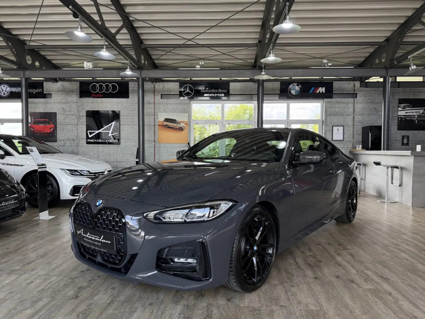 BMW 420 i Coupé M-Sport*LED*NAVI*AHK*1.HAND Grigio - 1