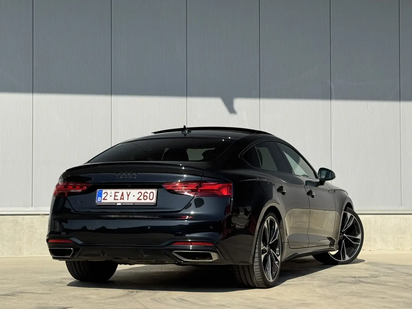Audi A5 Sportback 35 TFSI S tronic line Noir - 2
