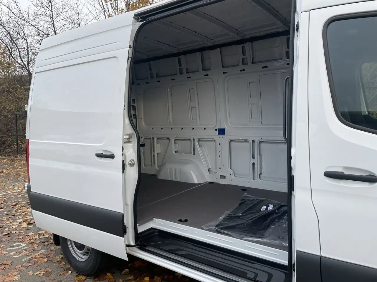 Mercedes-Benz Sprinter снимка Mercedes-Benz Sprinter