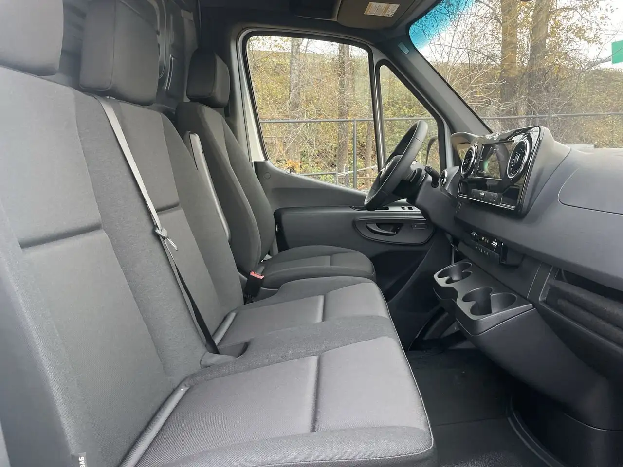 Mercedes-Benz Sprinter снимка Mercedes-Benz Sprinter