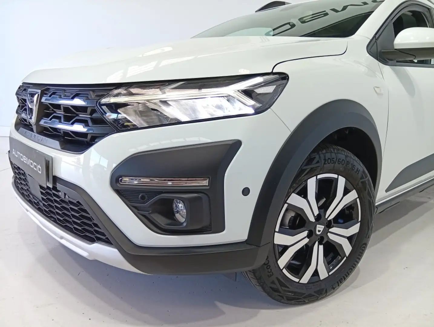 Dacia Sandero TCe Comfort 67kW Blanco - 2