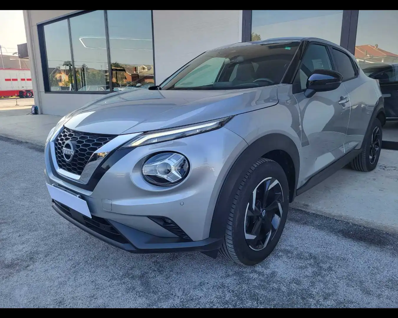 Nissan Juke 1.0 DIG-T N-Connecta - 1